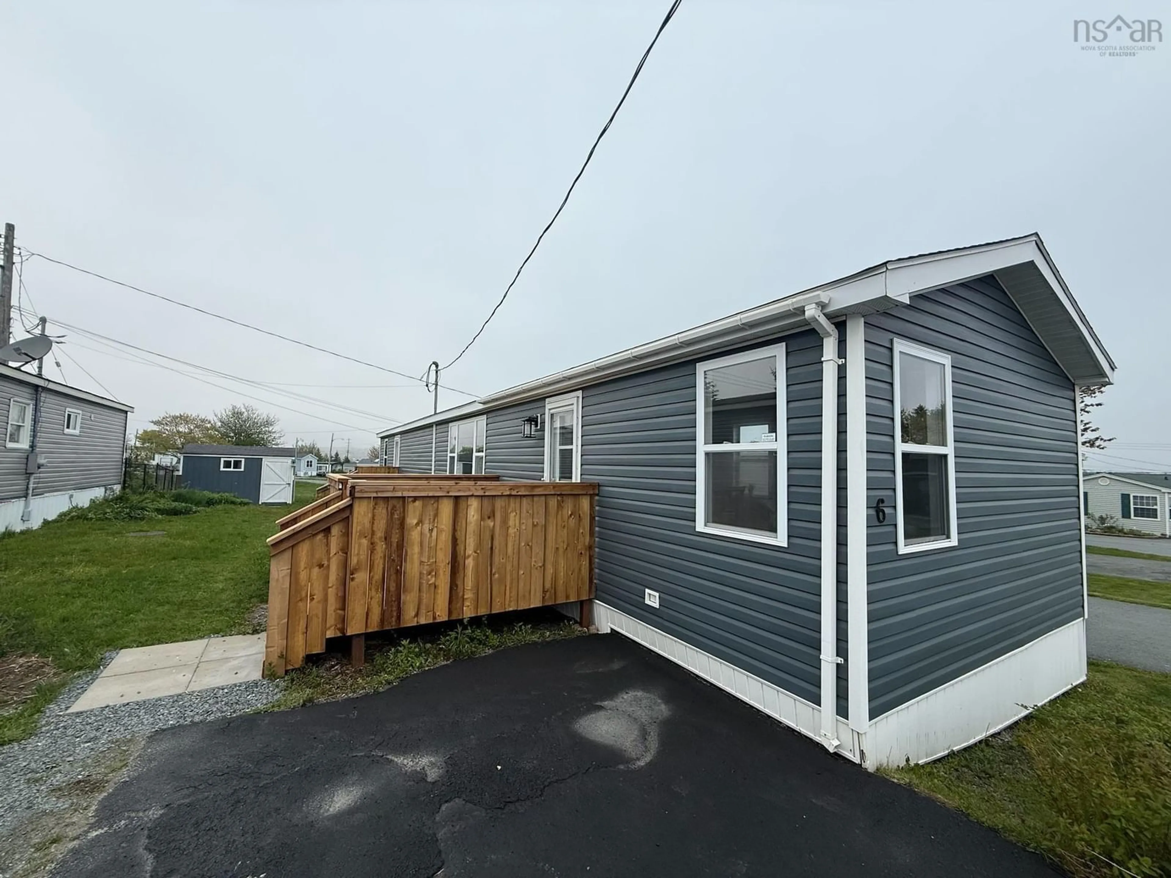Unknown for 6 Earleton Ave, Dartmouth Nova Scotia B2Y 2A7