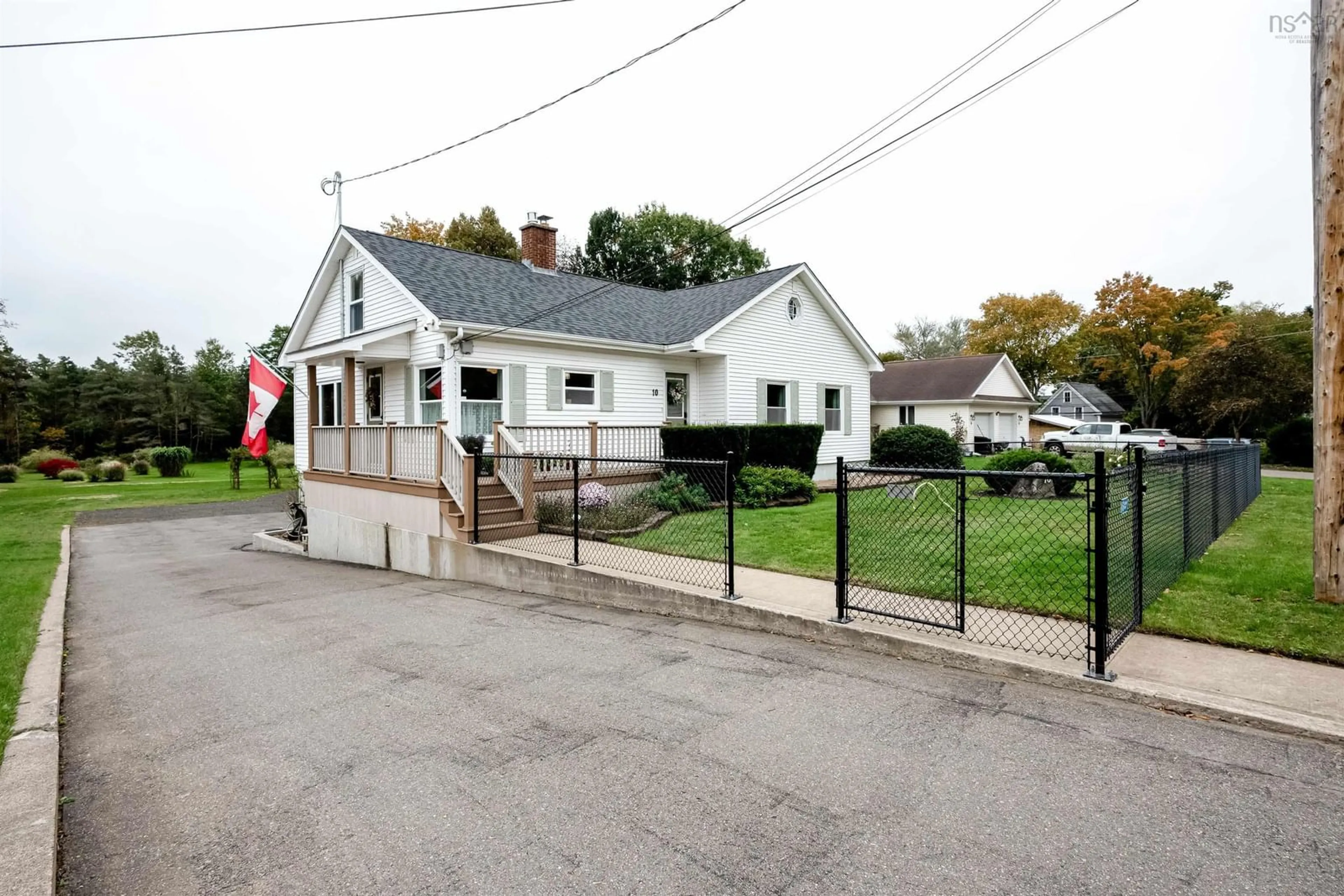 Unknown for 10 Connaught Ave Ave, Middleton Nova Scotia B0S 1P0