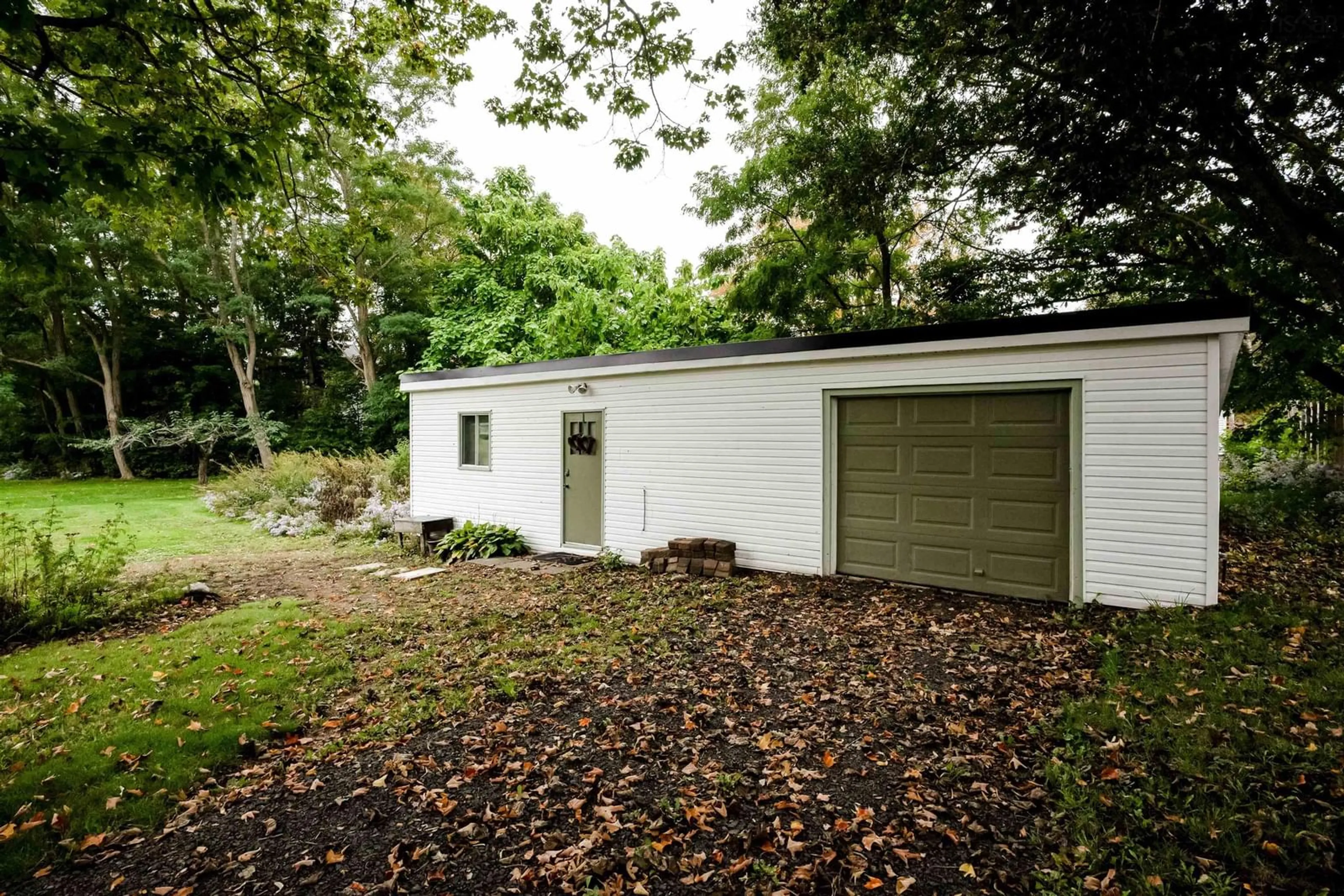 Shed for 10 Connaught Ave Ave, Middleton Nova Scotia B0S 1P0