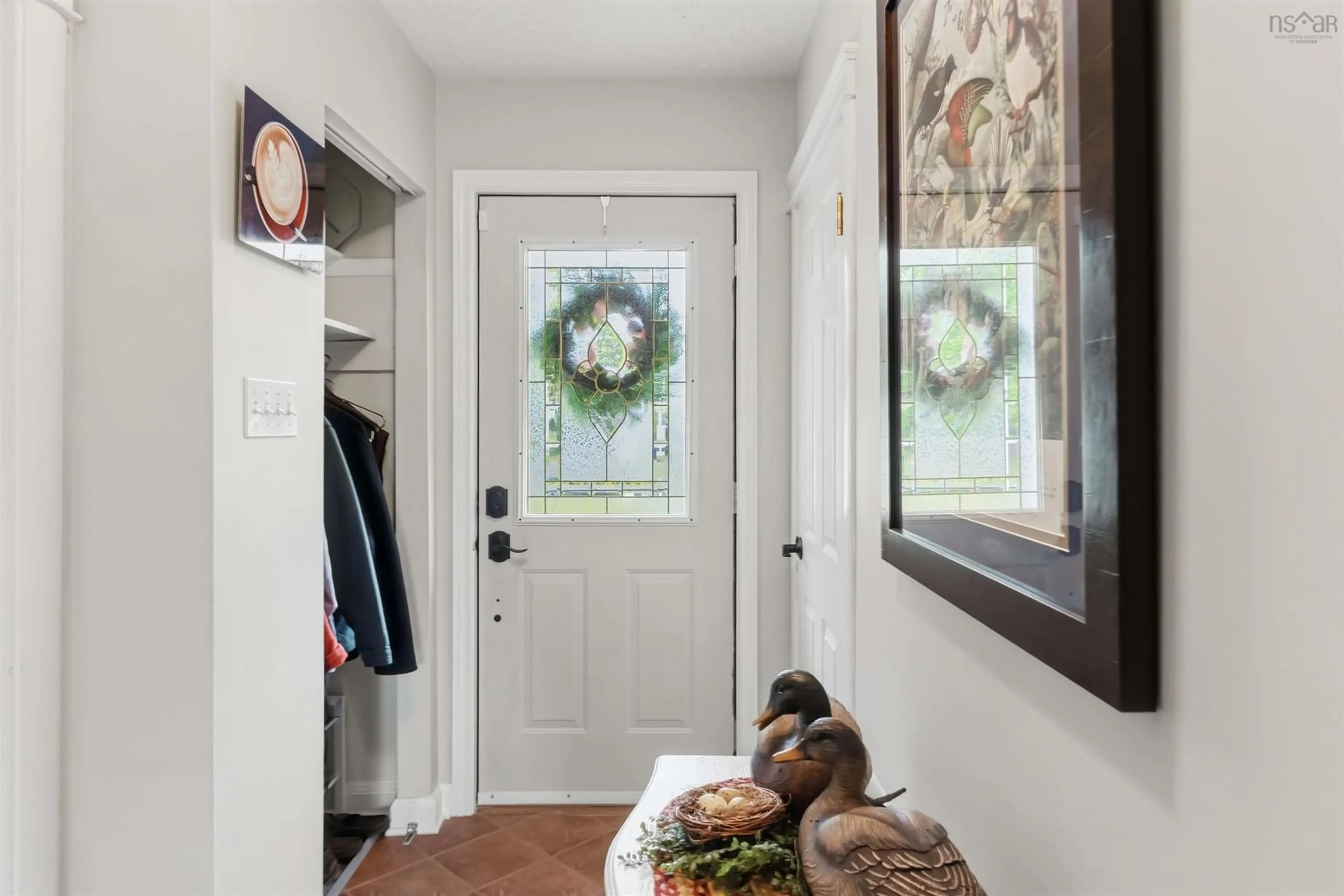 Indoor entryway for 10 Connaught Ave Ave, Middleton Nova Scotia B0S 1P0