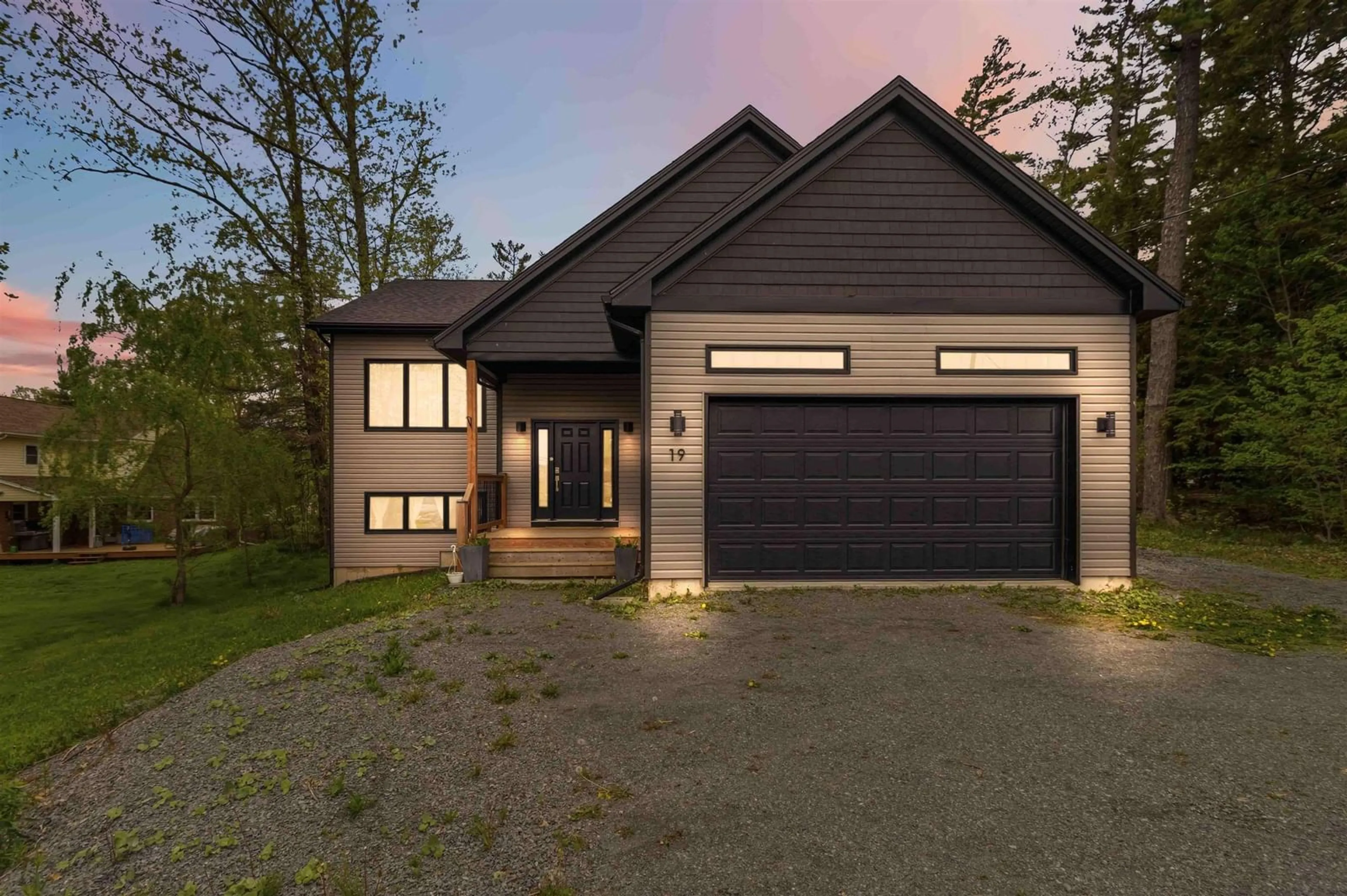 Unknown for 19 Pine Hill Dr, Elmsdale Nova Scotia B2S 1G8