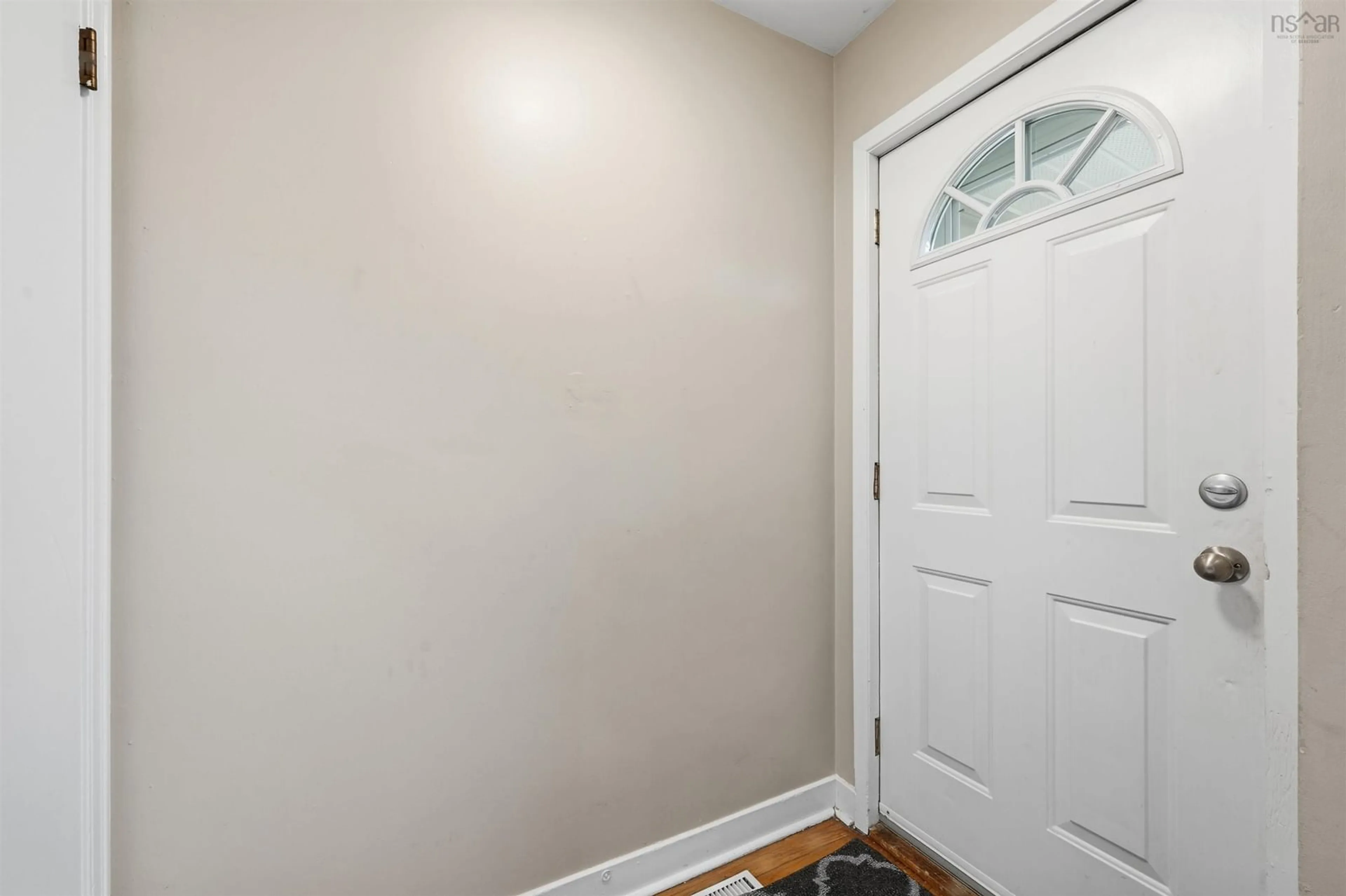 Indoor entryway for 55 & 55 1/2 Glenwood Ave, Dartmouth Nova Scotia B2Y 3G8