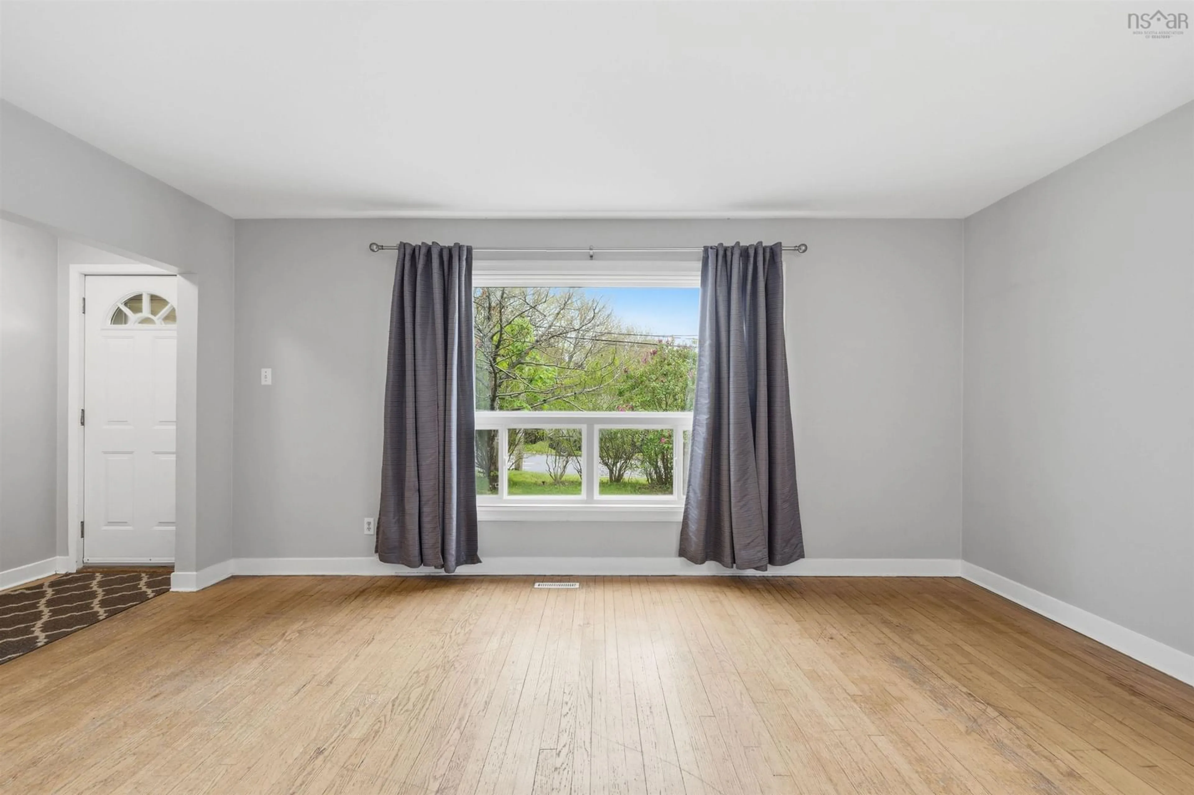 A pic of a room for 55 & 55 1/2 Glenwood Ave, Dartmouth Nova Scotia B2Y 3G8