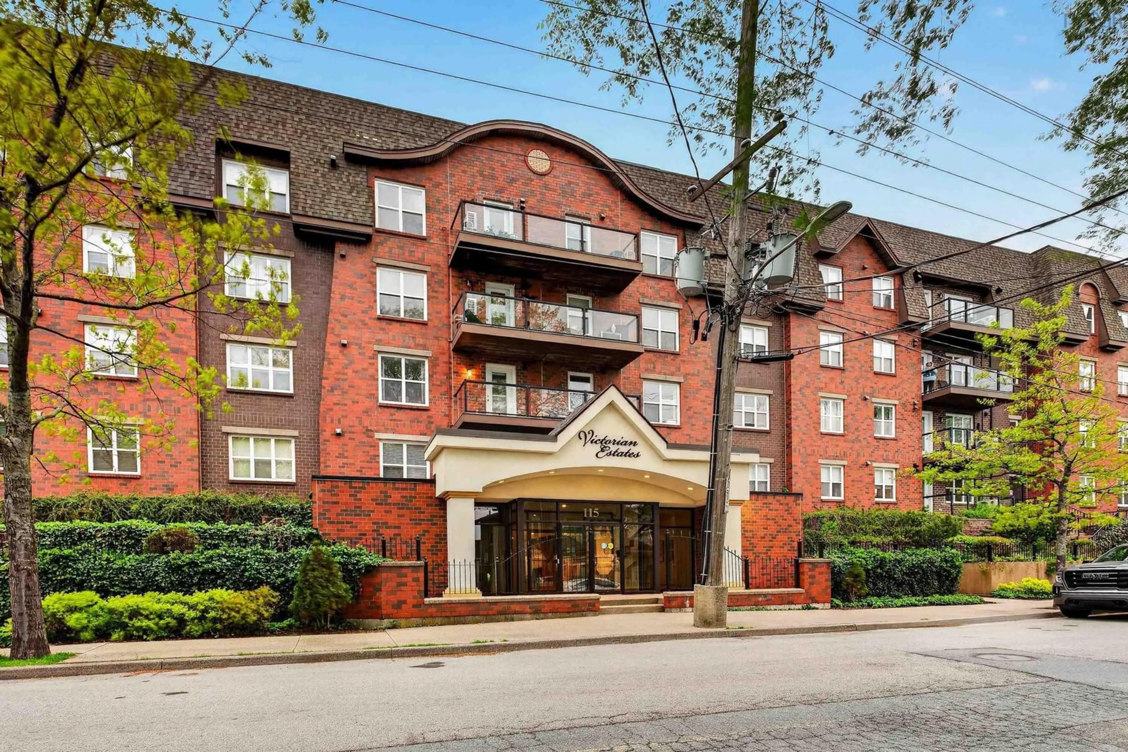 Indoor foyer for 115 Ochterloney St #301, Dartmouth Nova Scotia B2Y 4W8