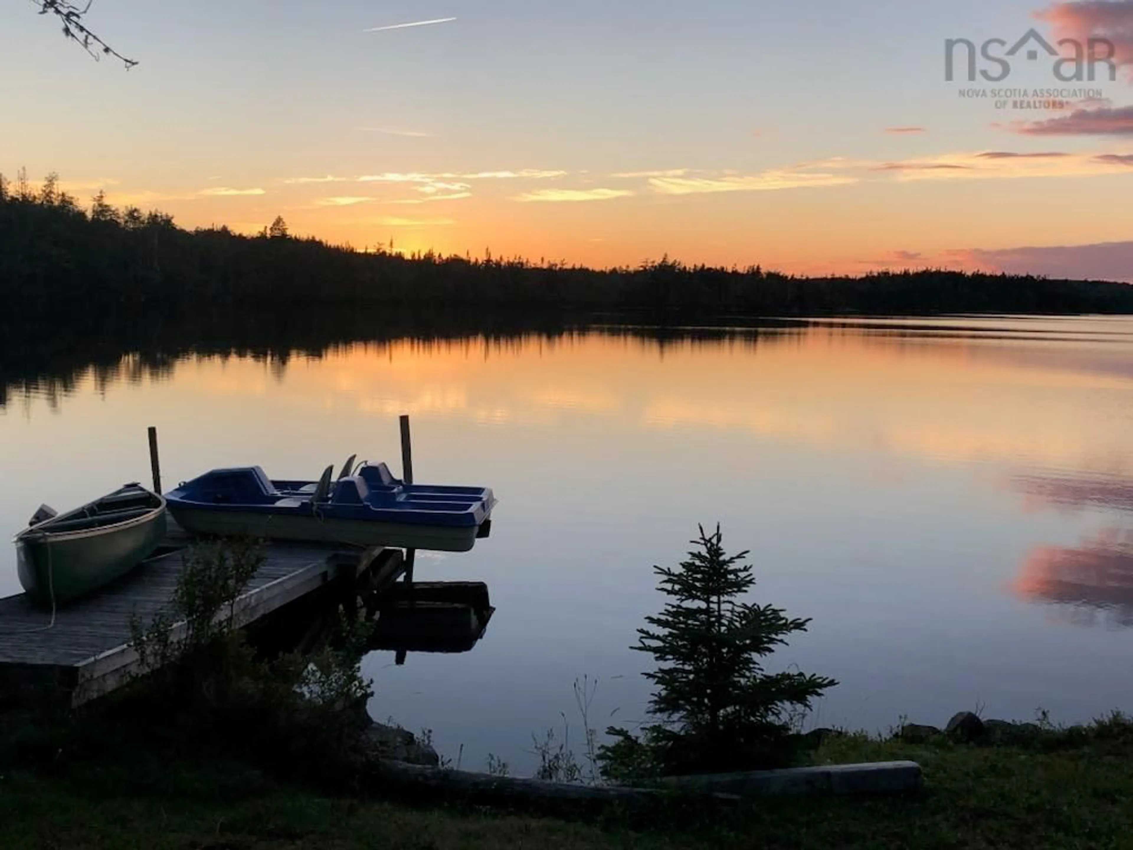 Blurry image for 5 Tranquility Way, Third Lake Nova Scotia B0J 3H0