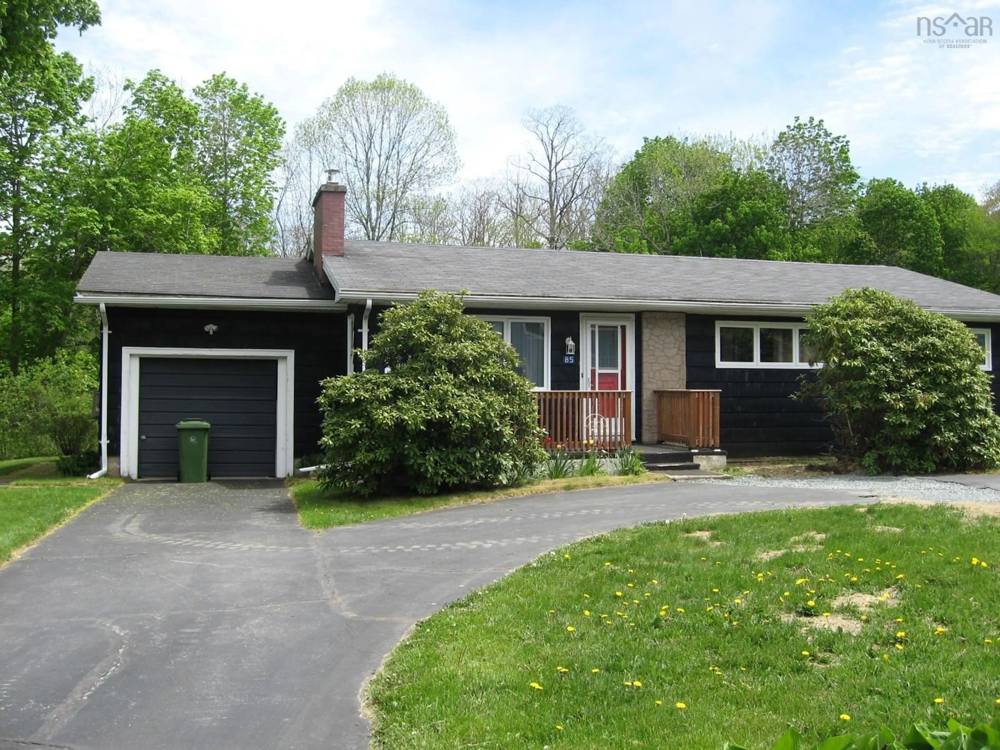 Home with vinyl exterior material, street for 85 School St, Liverpool Nova Scotia B0T 1K0