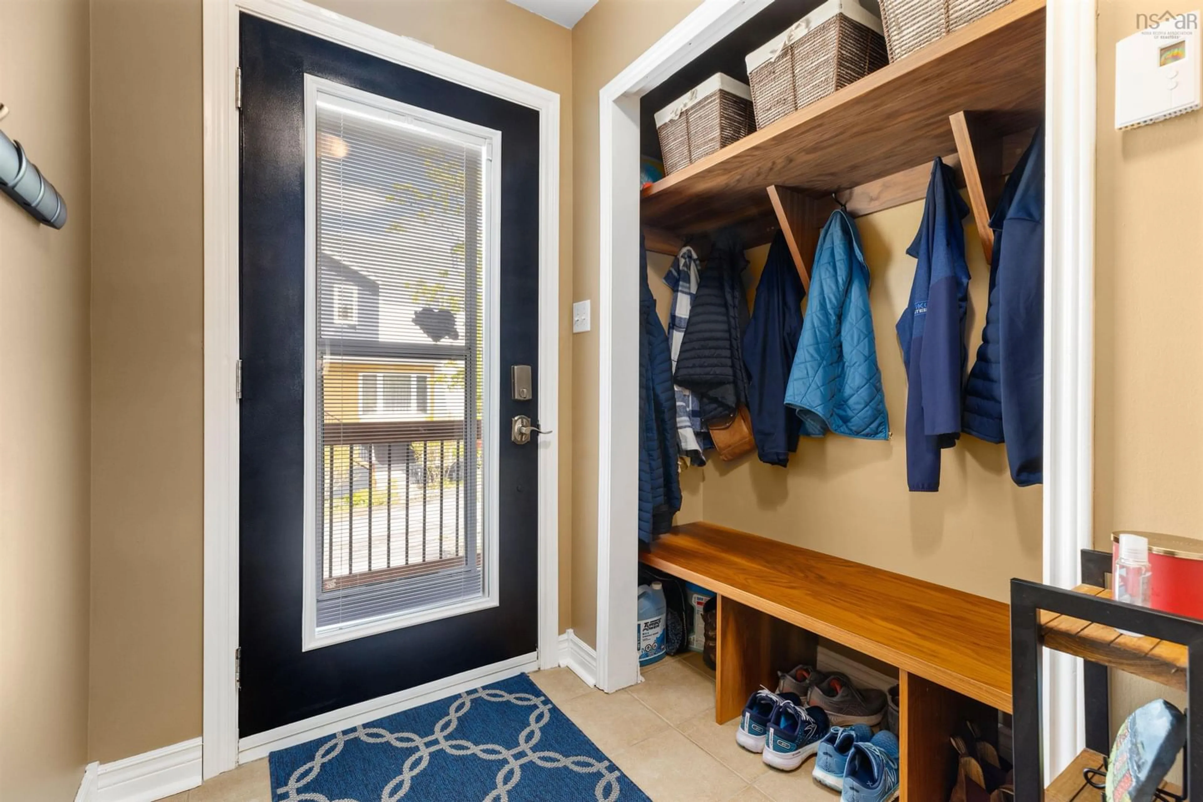 Indoor entryway for 74 Attenborough Crt, Halifax Nova Scotia B3M 4C2