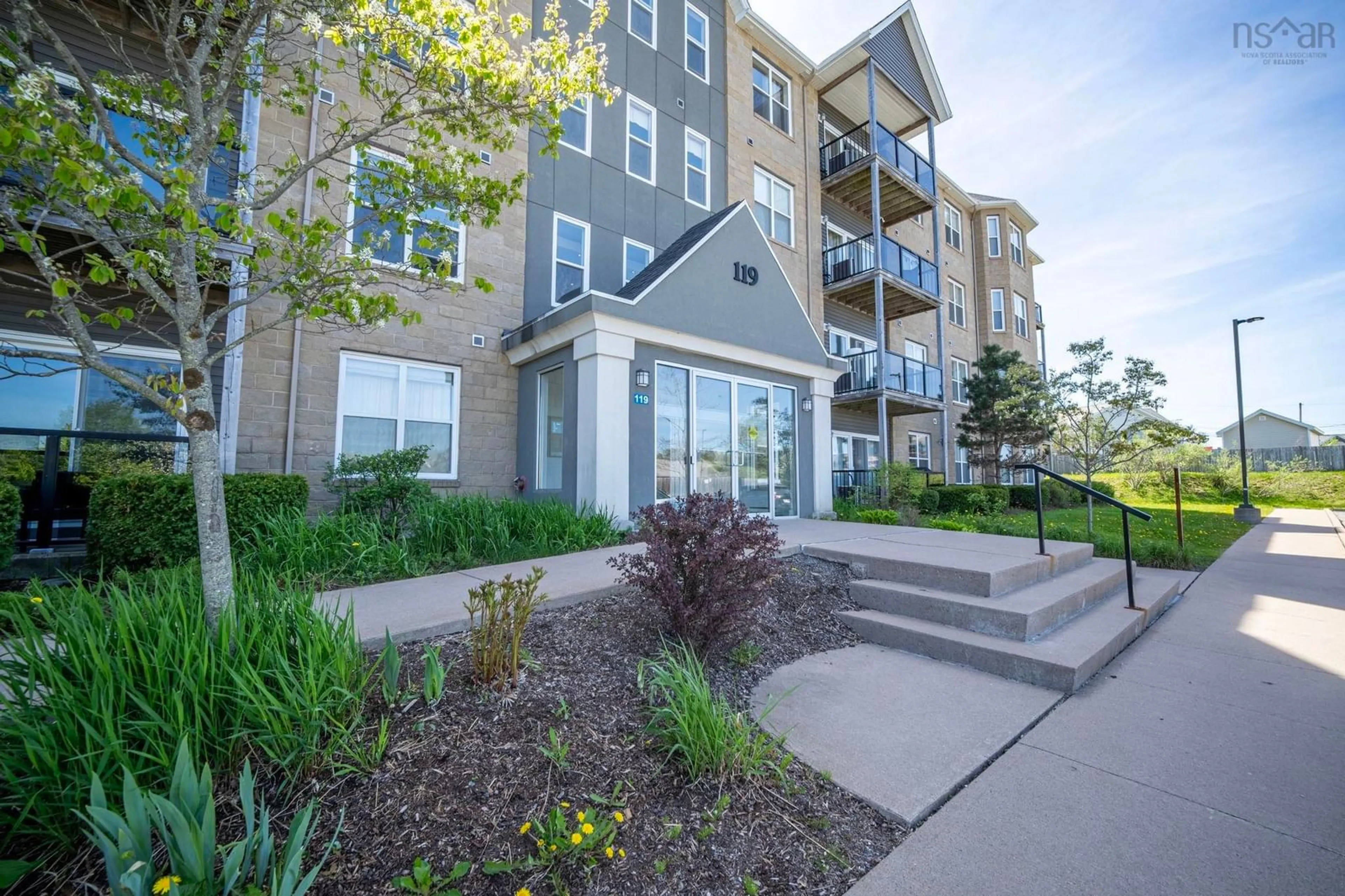 Patio, unknown for 119 Walker Ave #404, Lower Sackville Nova Scotia B4C 0C5