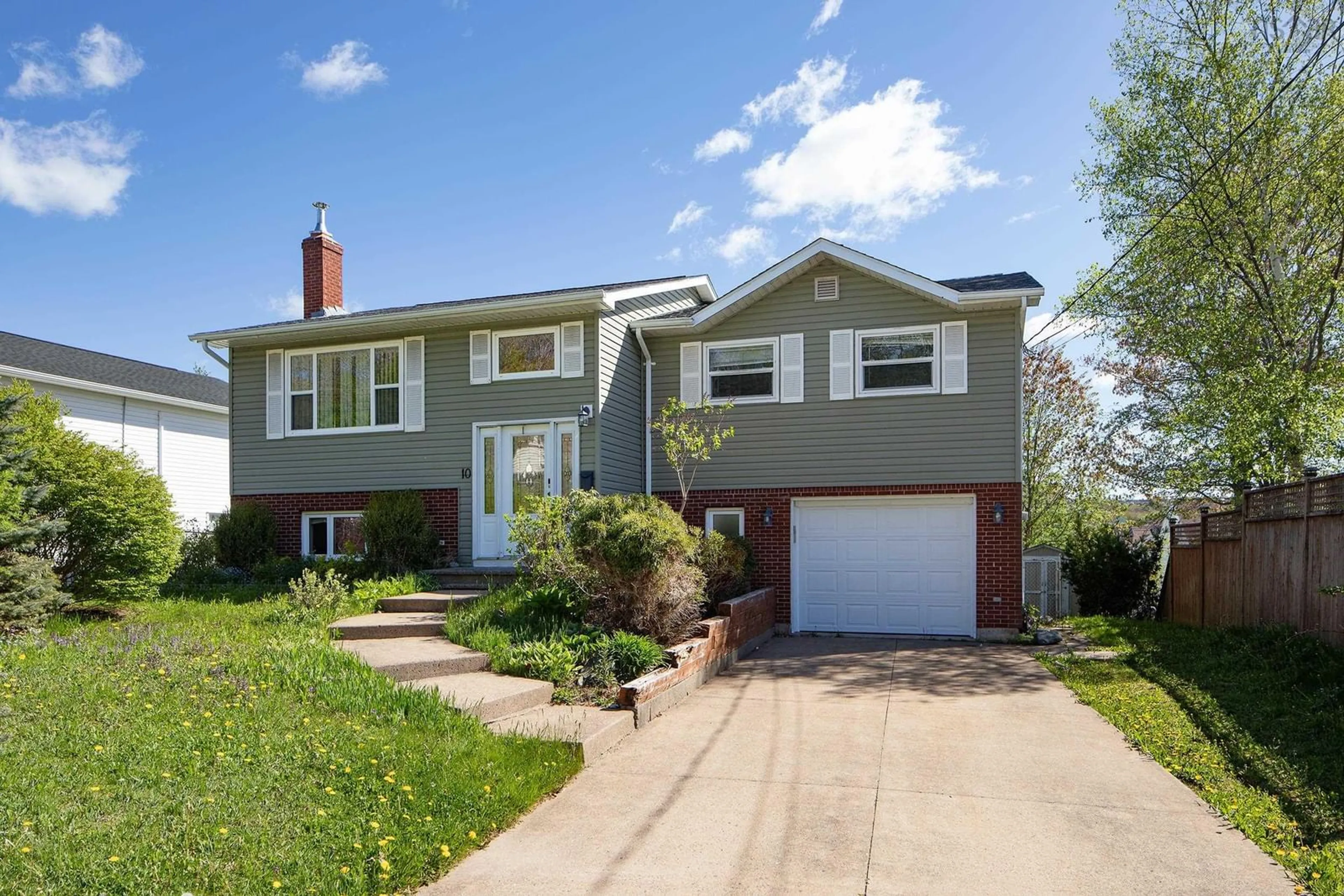 Home with vinyl exterior material, street for 10 Old Birch Rd, Dartmouth Nova Scotia B2W 6B4