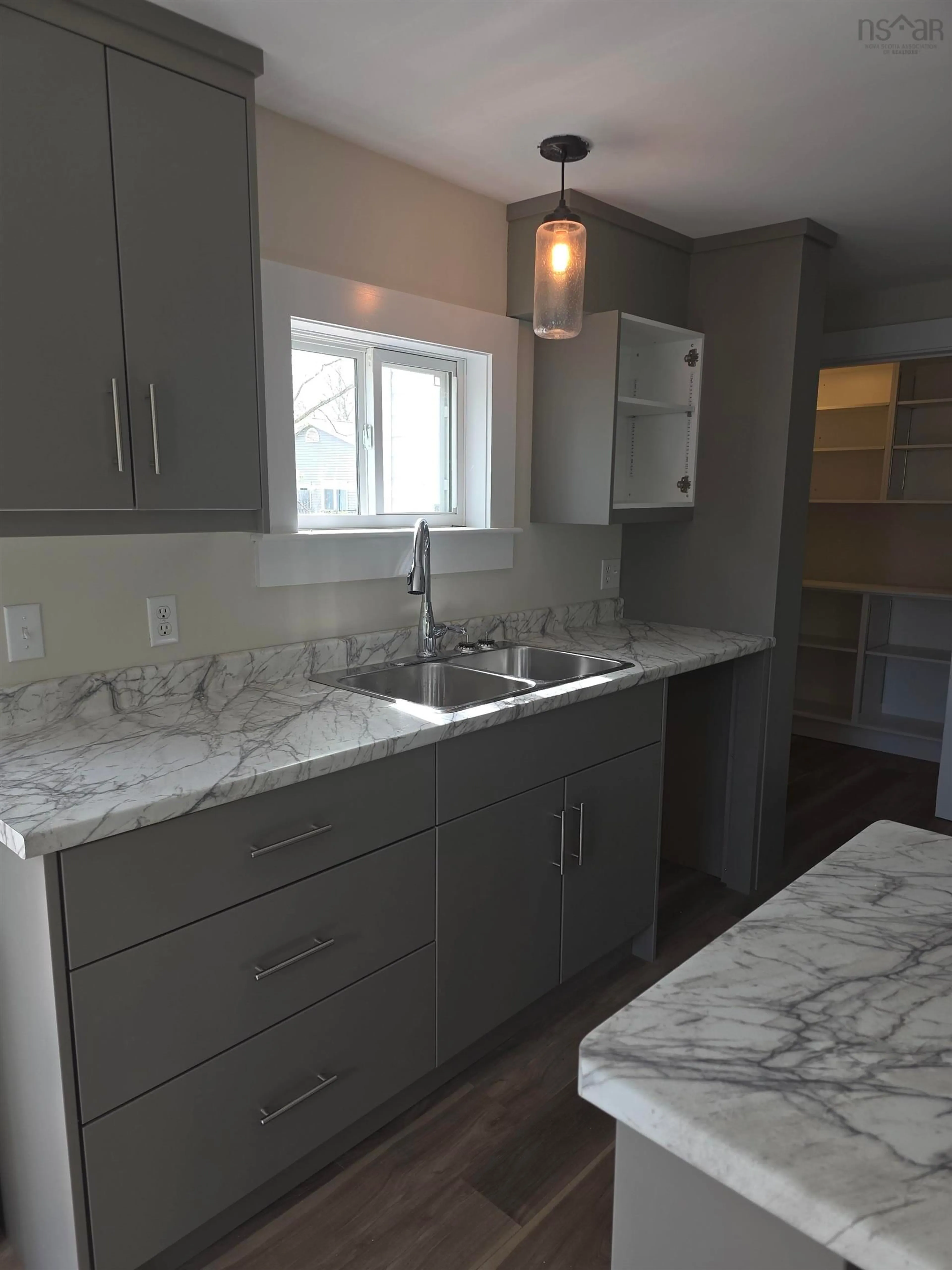 Open concept kitchen, ceramic/tile floor for 155 Hammond St, Shelburne Nova Scotia B0T 1W0