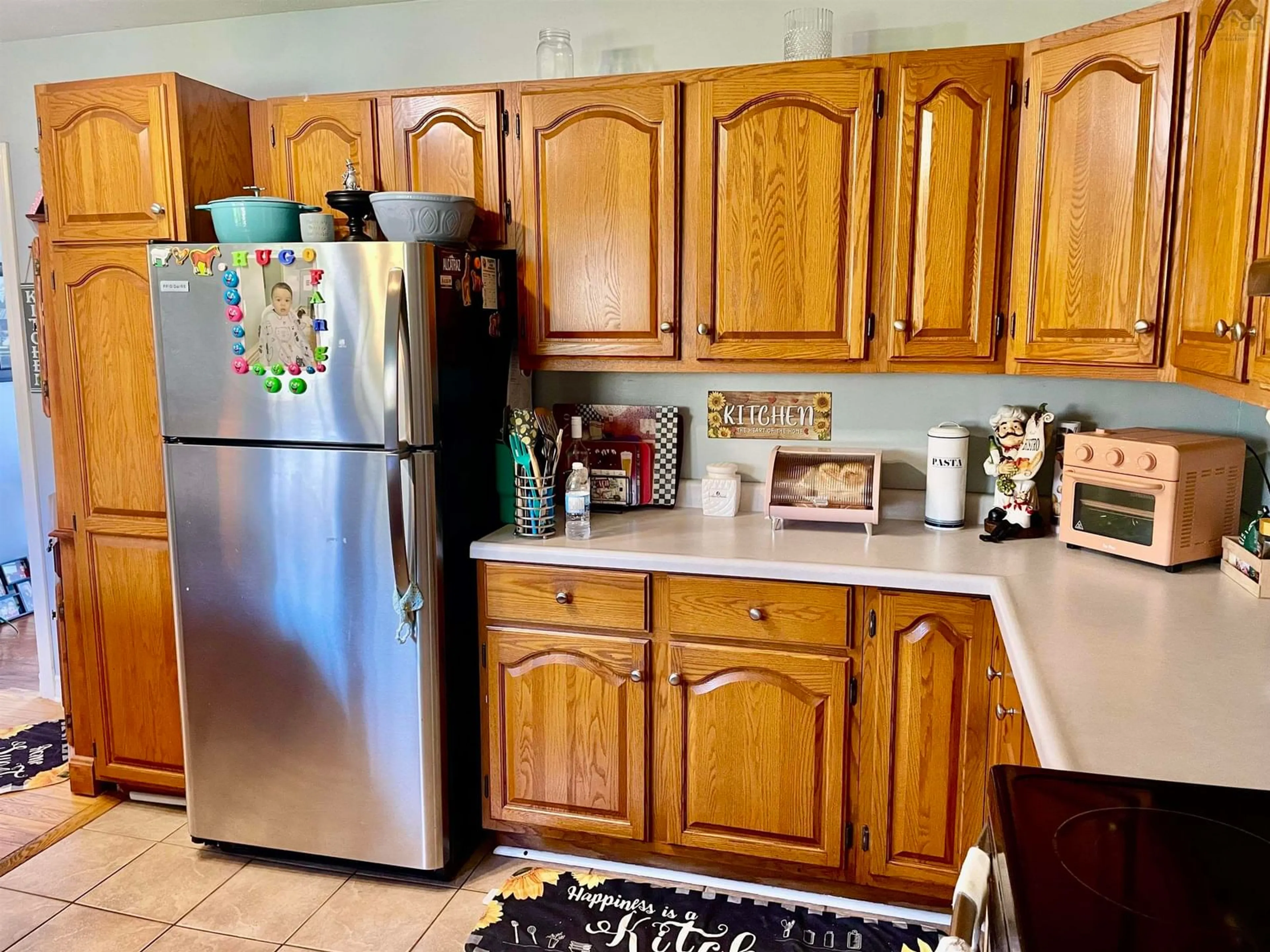 Standard kitchen, unknown for 91 Meech Ave, North Sydney Nova Scotia B2A 1R9