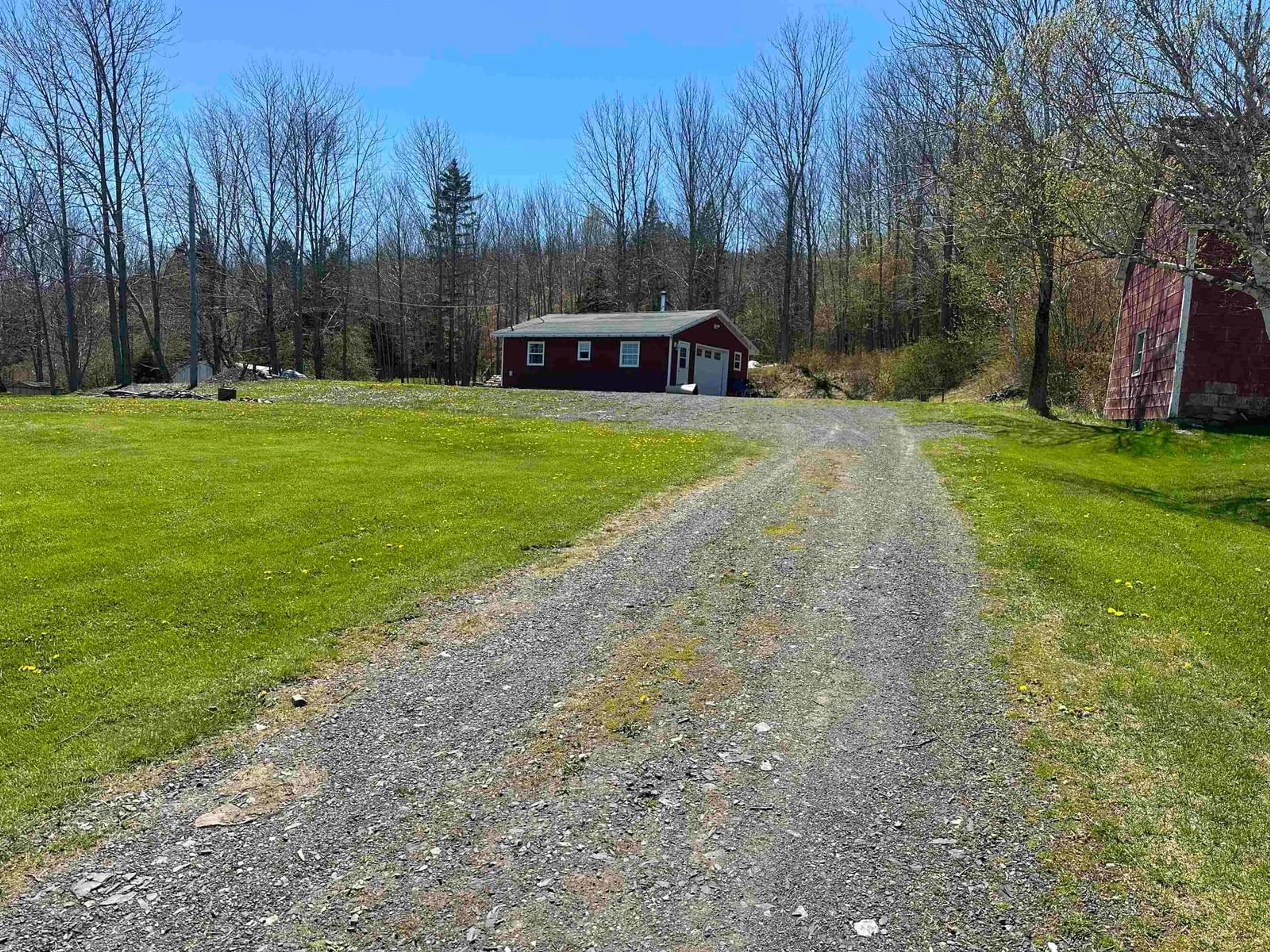 A pic from outside/outdoor area/front of a property/back of a property/a pic from drone, unknown for 529 Main St, Mulgrave Nova Scotia B0E 2G0