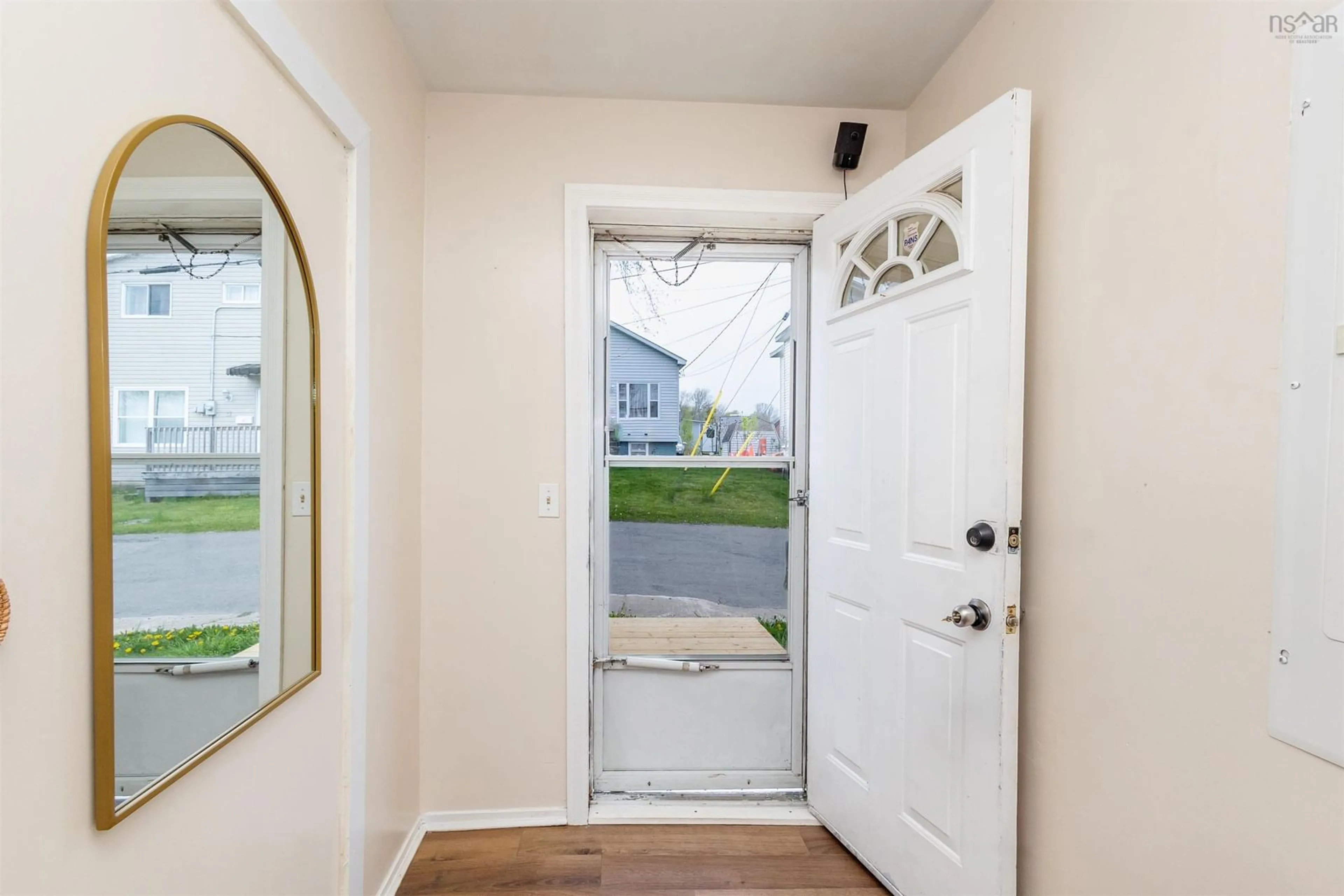 Indoor entryway for 14 Catherine Street, North Sydney Nova Scotia B2A 2G7