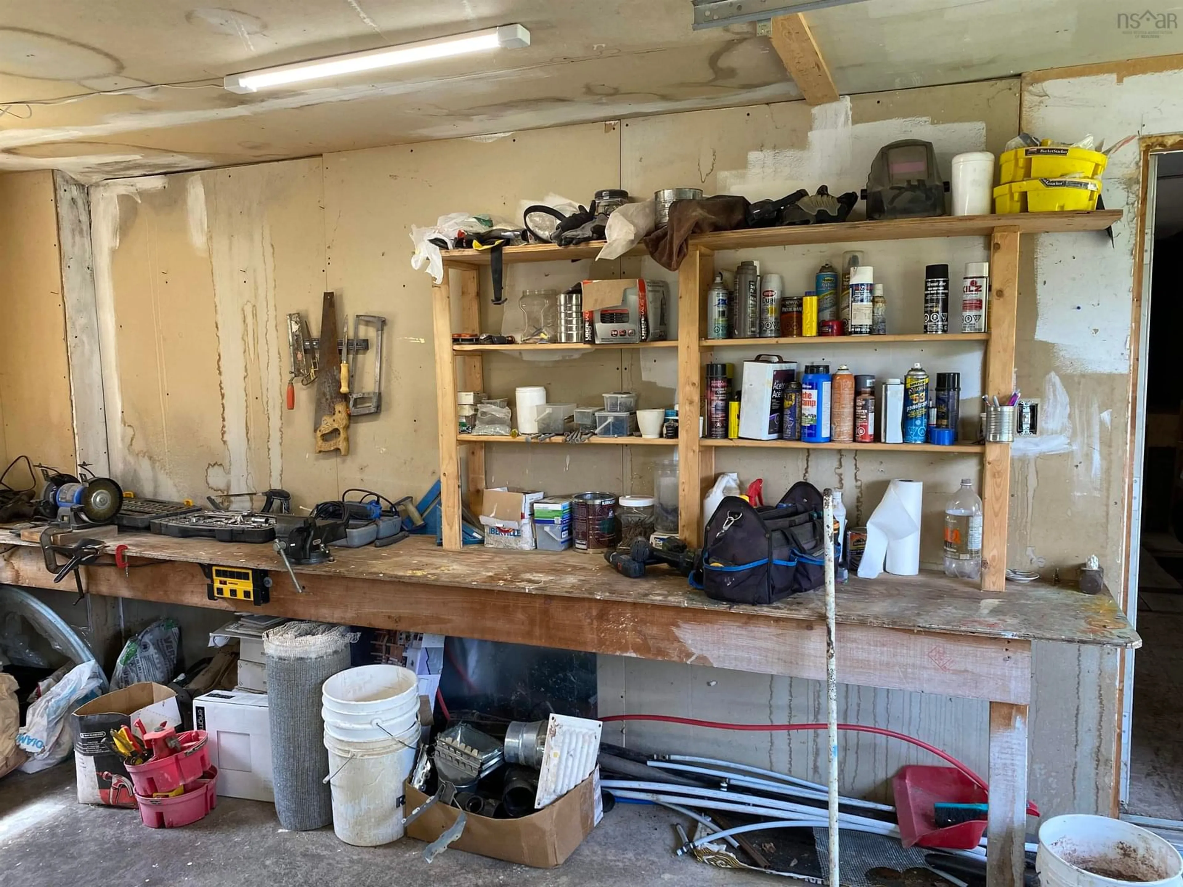 Indoor garage for 230 Water St, Pugwash Nova Scotia B0K 1L0