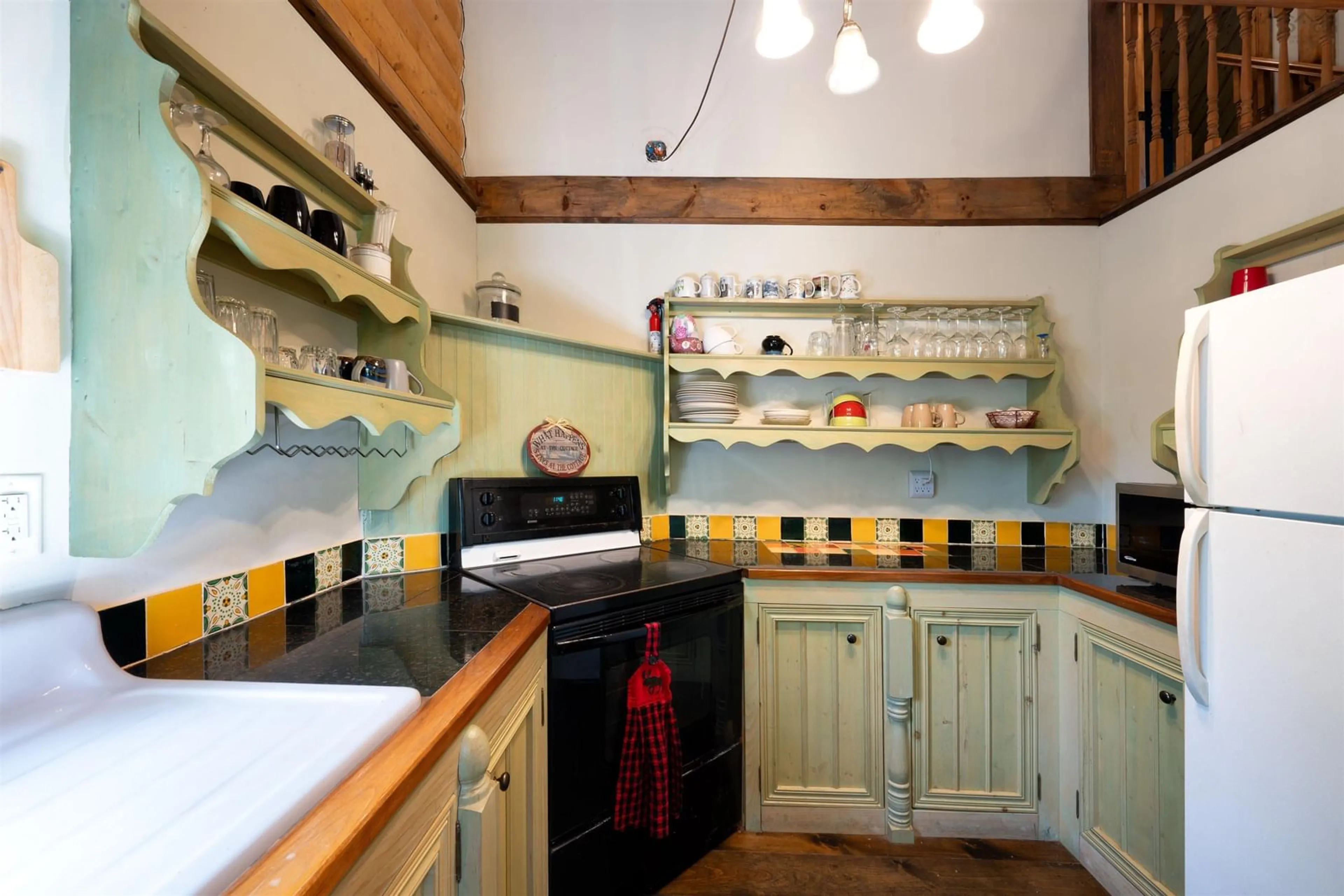 Rustic kitchen, ceramic/tile floor for 4859 224 Hwy, Pleasant Valley Nova Scotia B0N 2M0