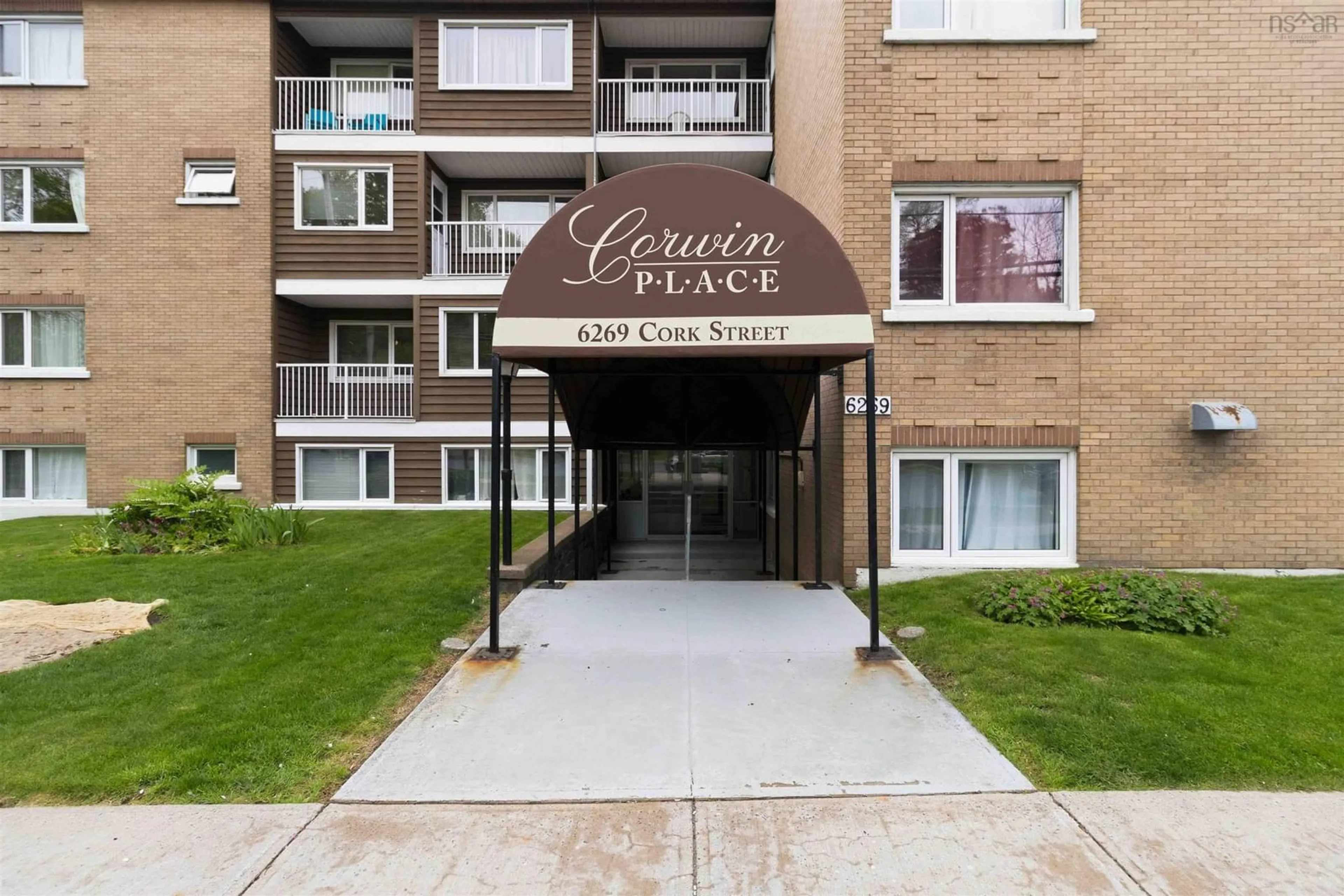 Indoor foyer for 6269 Cork Street St #5, Halifax Nova Scotia B3L 1Y8