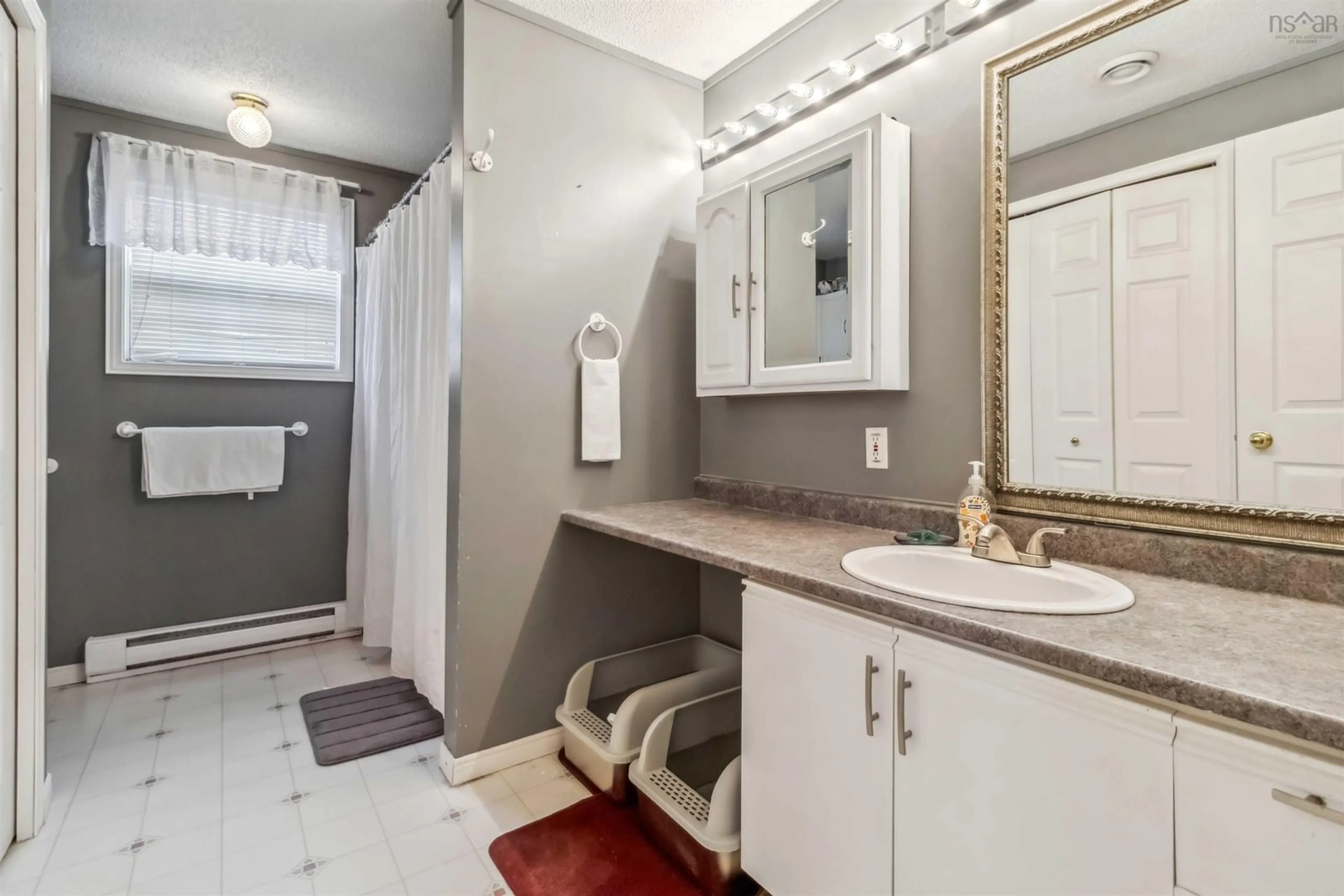Standard bathroom, ceramic/tile floor for 86 Thomson Drive, Bridgewater Nova Scotia B4V 3X5