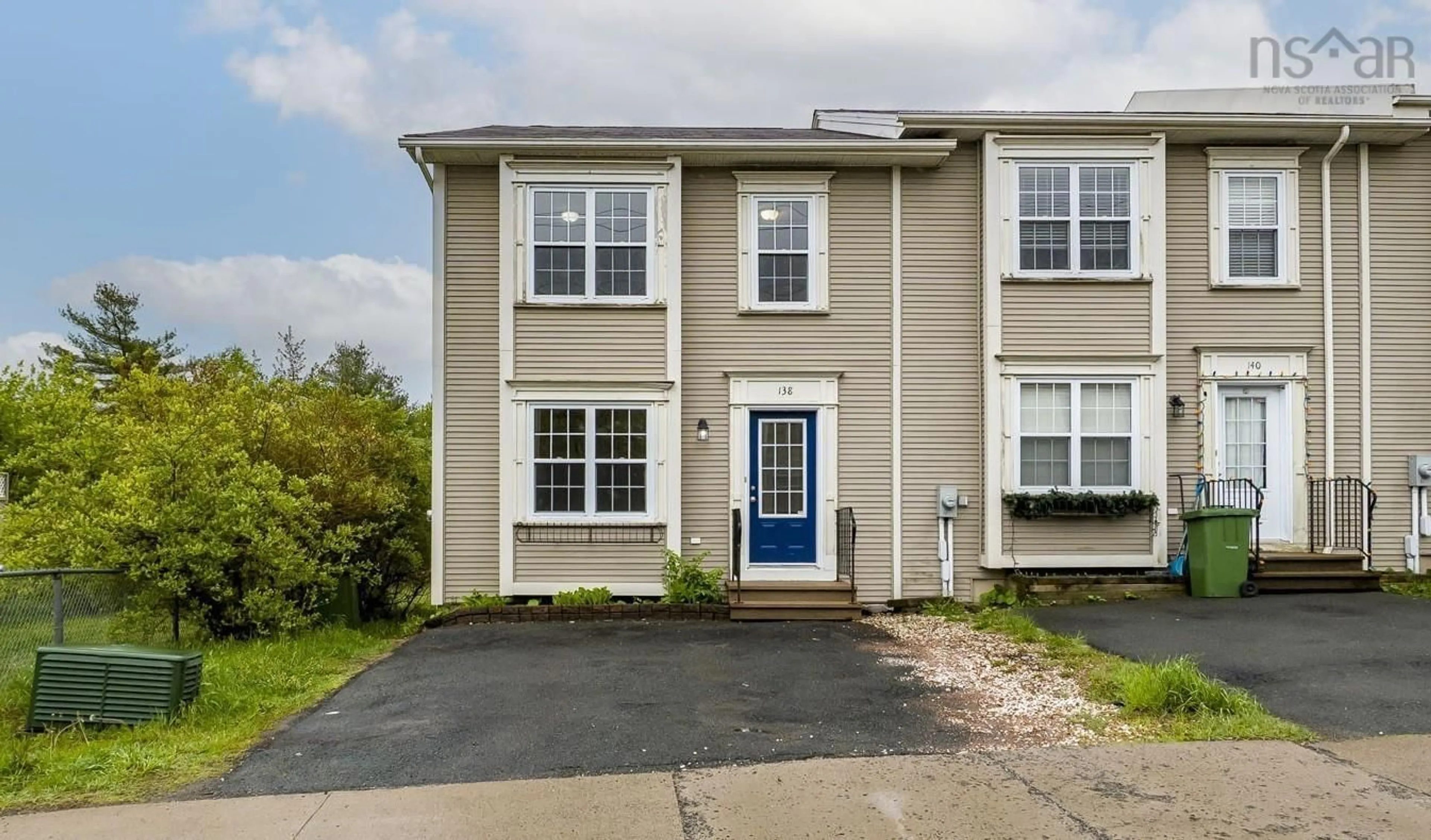 Home with vinyl exterior material, street for 138 Transom Dr, Halifax Nova Scotia B3M 4T7