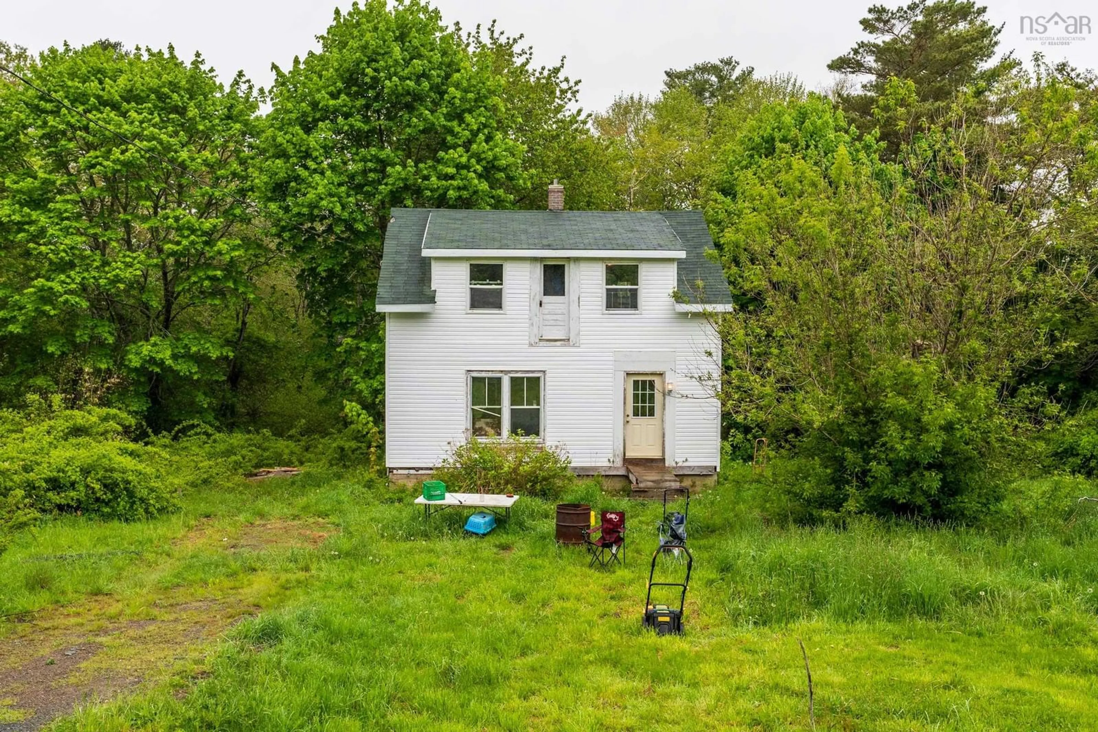 A pic from outside/outdoor area/front of a property/back of a property/a pic from drone, building for 9596 Highway 8, Caledonia Nova Scotia B0T 1B0