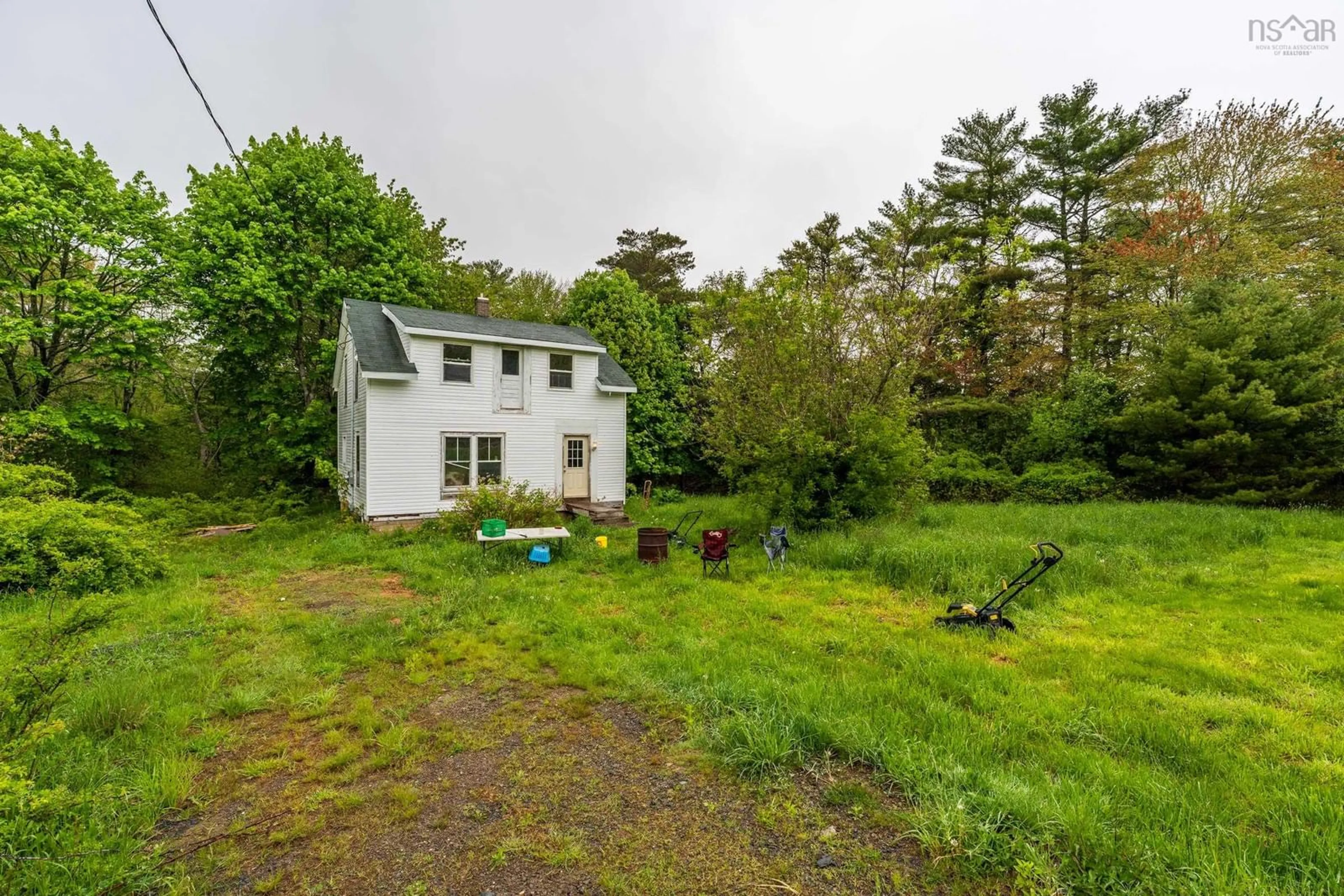 A pic from outside/outdoor area/front of a property/back of a property/a pic from drone, building for 9596 Highway 8, Caledonia Nova Scotia B0T 1B0