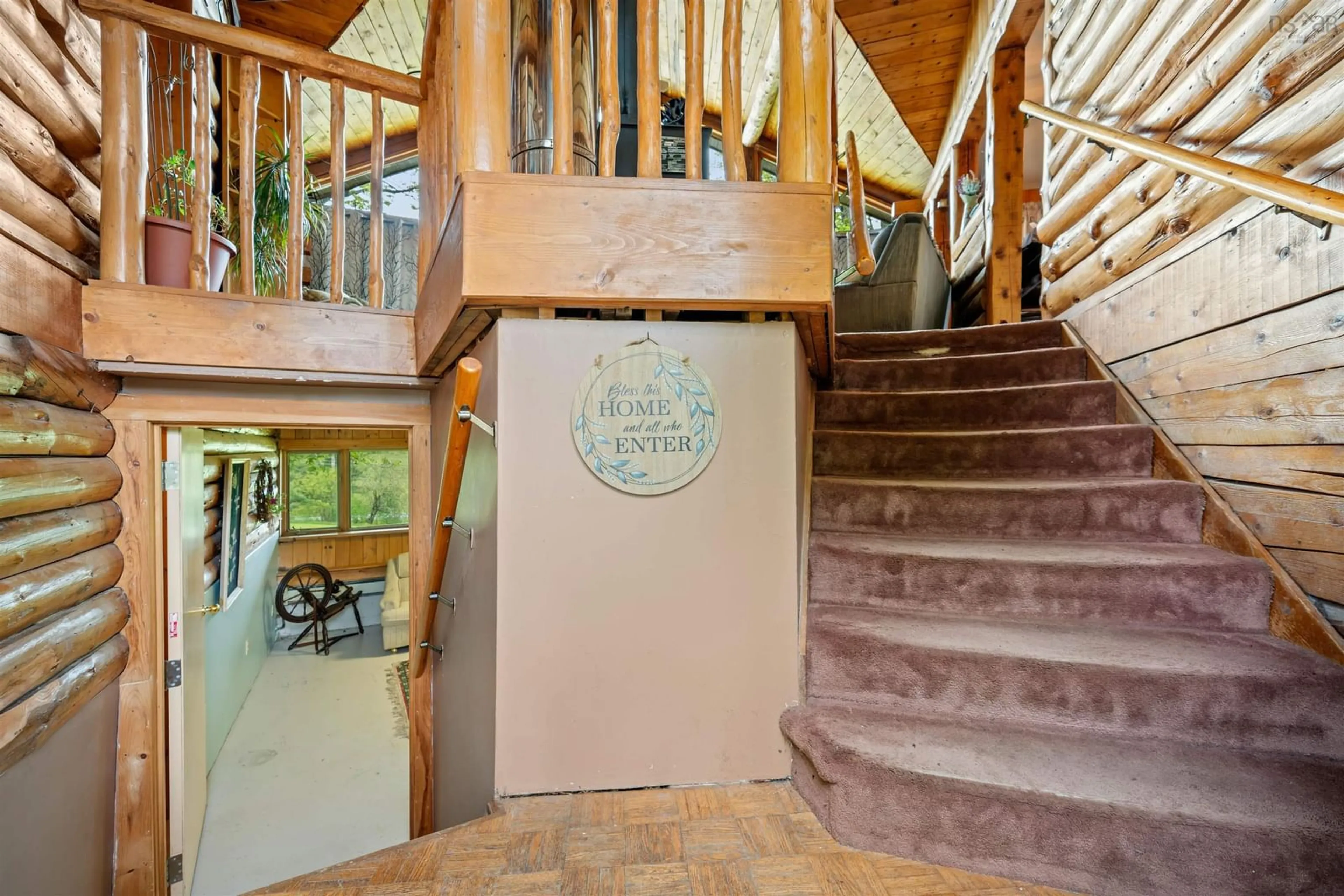 Indoor foyer for 8896 Highway 224, Greenwood Nova Scotia B0N 1X0