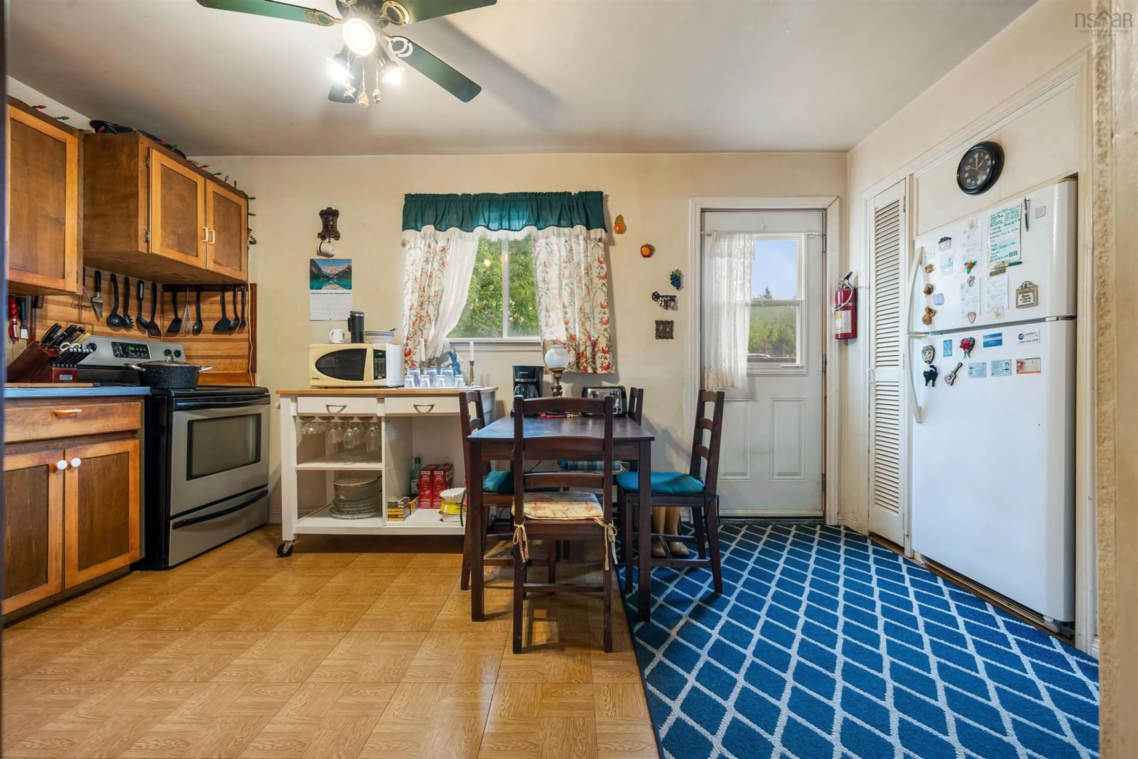 Standard kitchen, ceramic/tile floor for 50 High St, Trenton Nova Scotia B0K 1X1