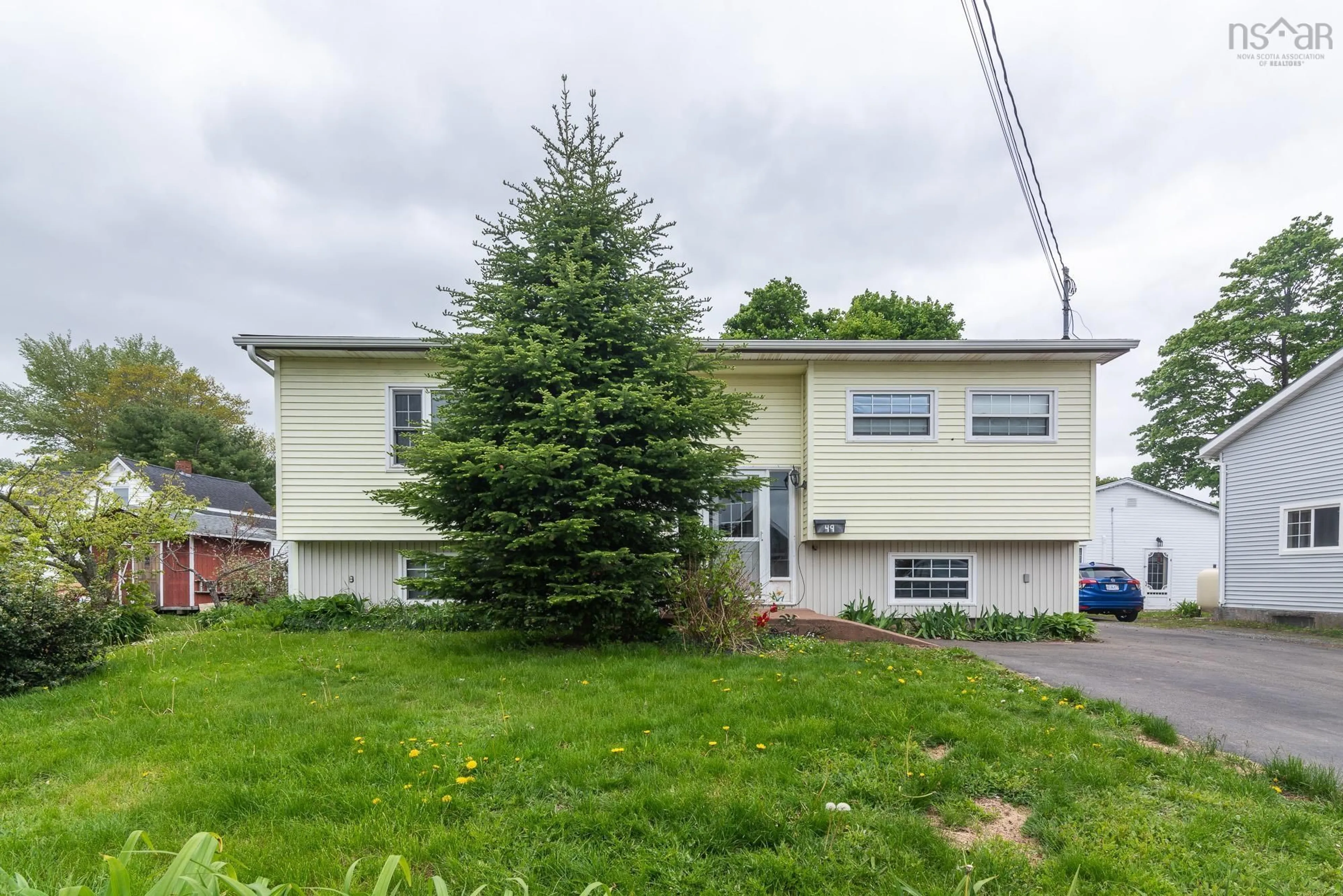 A pic from outside/outdoor area/front of a property/back of a property/a pic from drone, street for 49 Hill St, Amherst Nova Scotia B4H 2N2