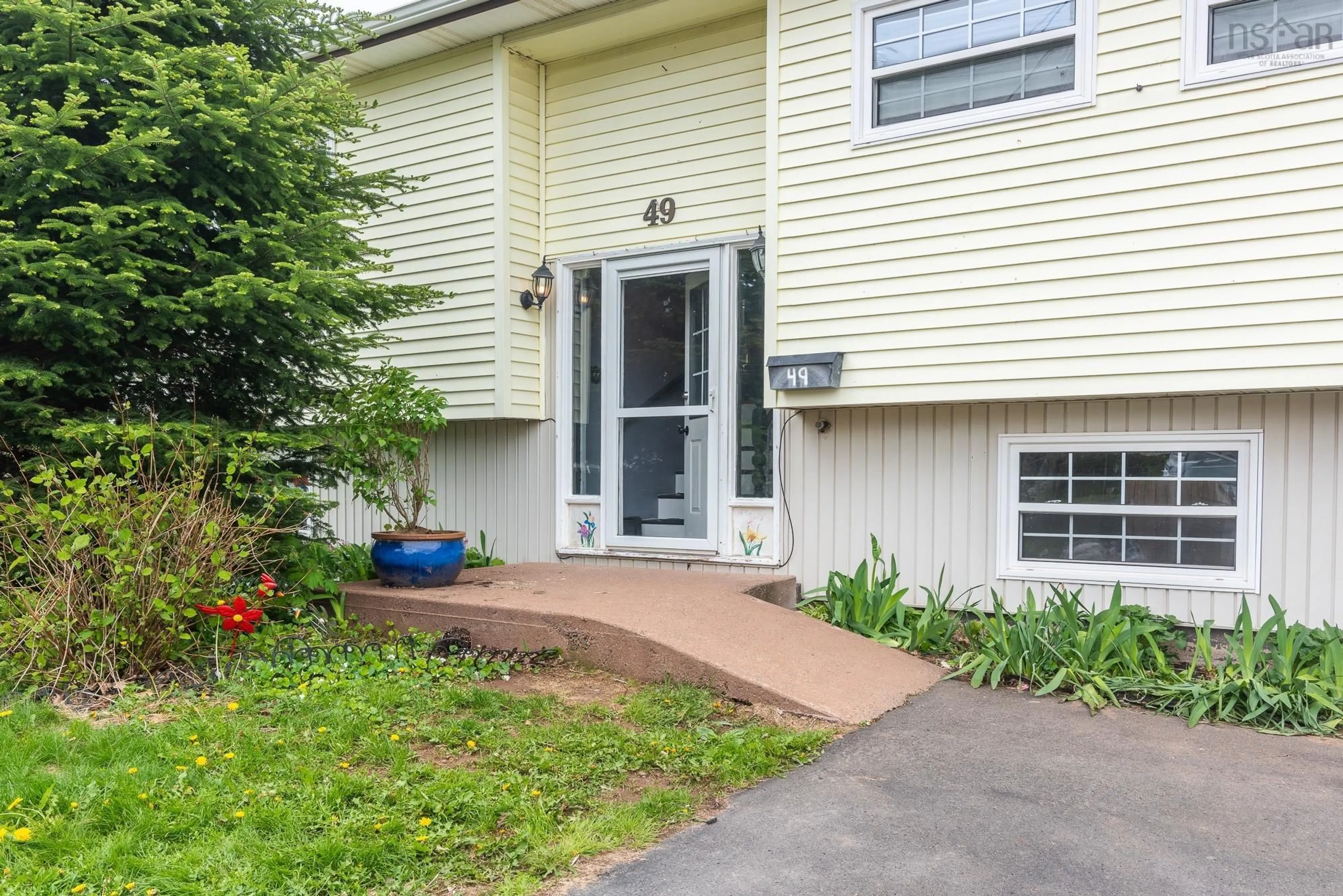 Unknown for 49 Hill St, Amherst Nova Scotia B4H 2N2