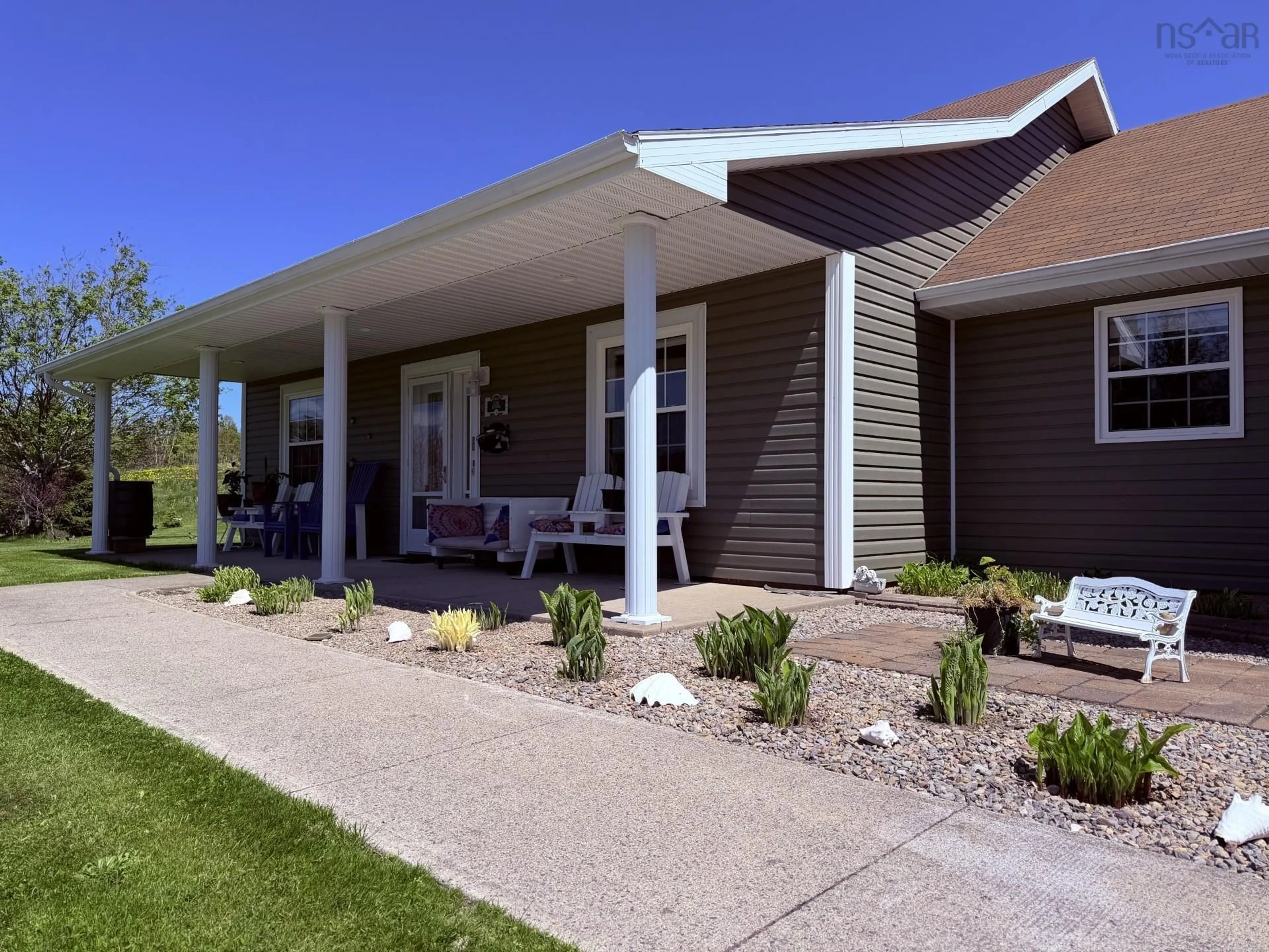 Home with vinyl exterior material, unknown for 1937 Old Route 5, Big Bras D'Or Nova Scotia B1X 1G7