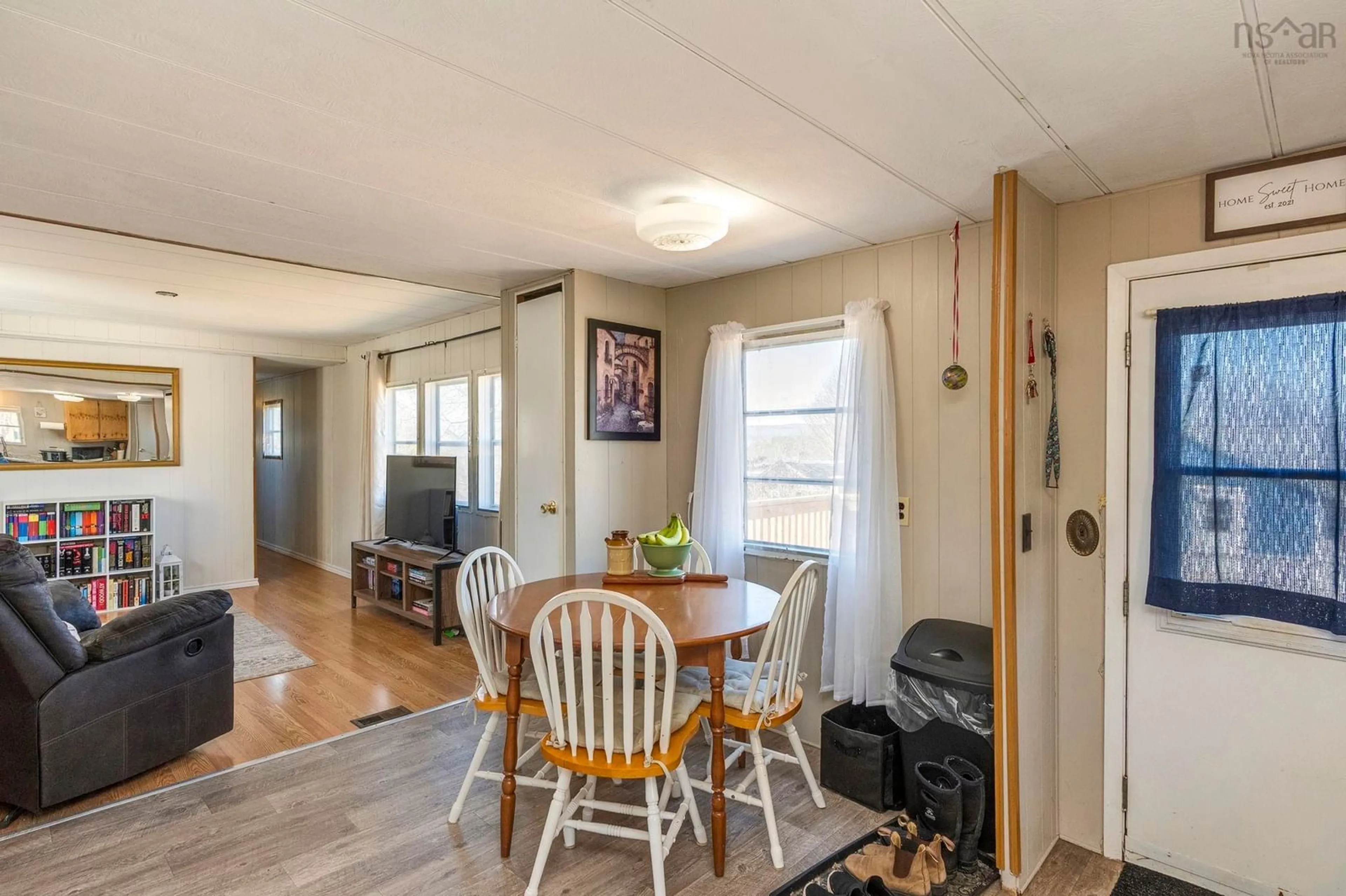 Dining room, wood/laminate floor for 147 Trout Lake Rd, Lawrencetown Nova Scotia B0S 1M0