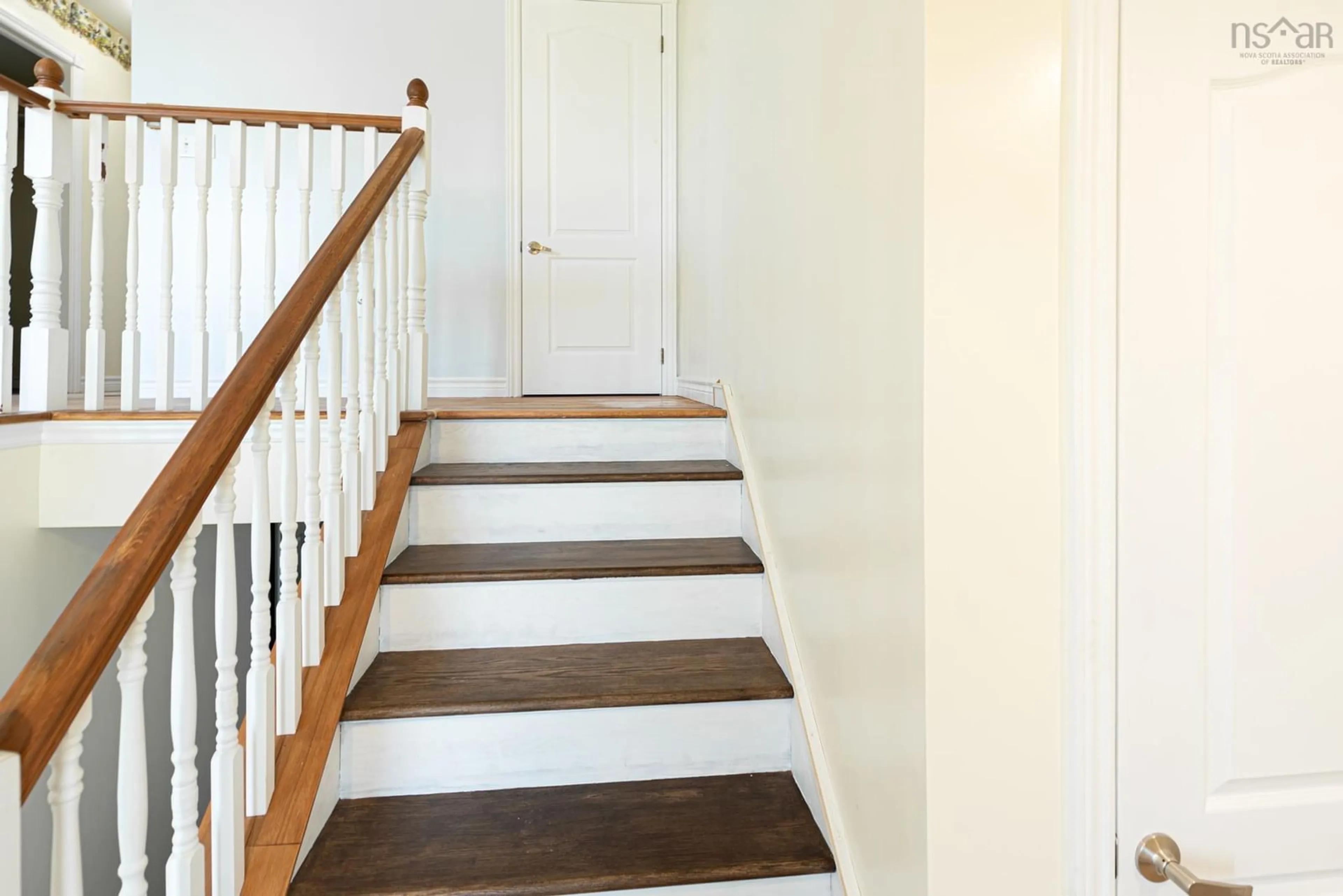 Stairs for 86 Mackay Rd, Millbrook Nova Scotia B0K 2A0