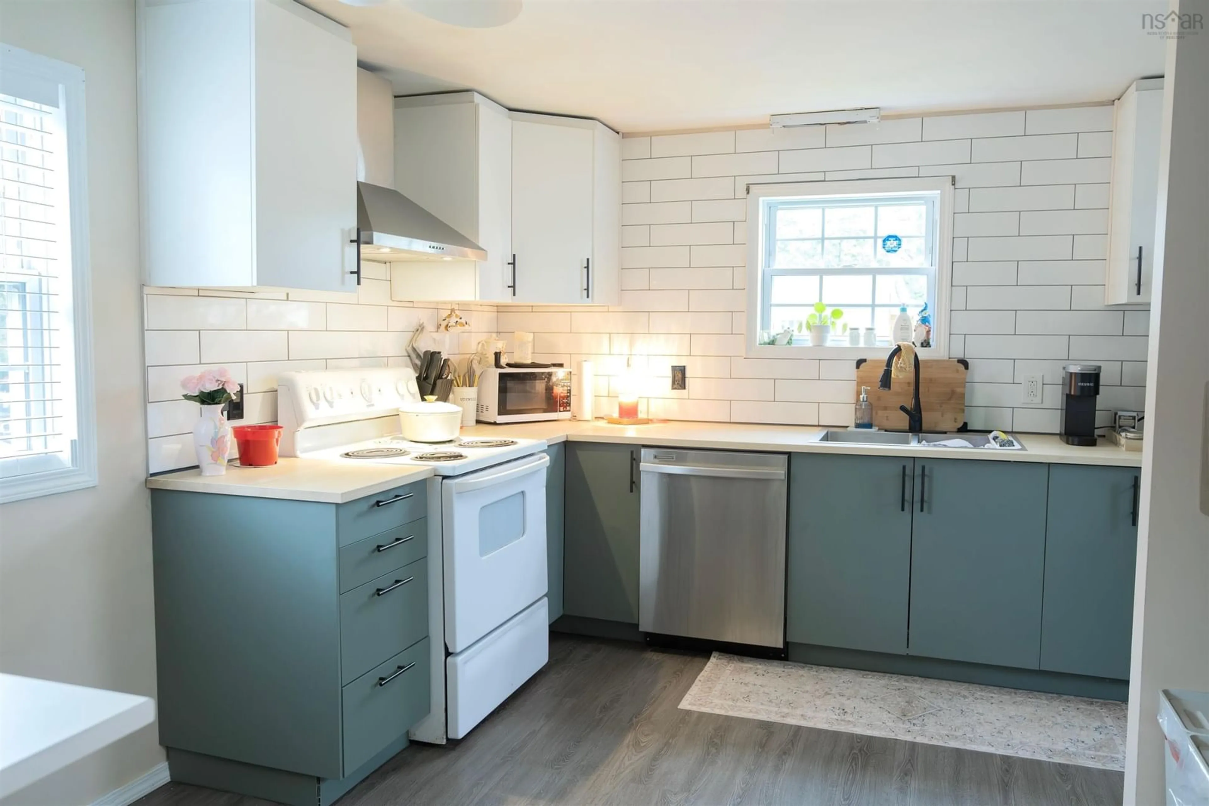 Open concept kitchen, ceramic/tile floor for 275 Circle Dr, Lake Echo Nova Scotia B3E 1C1
