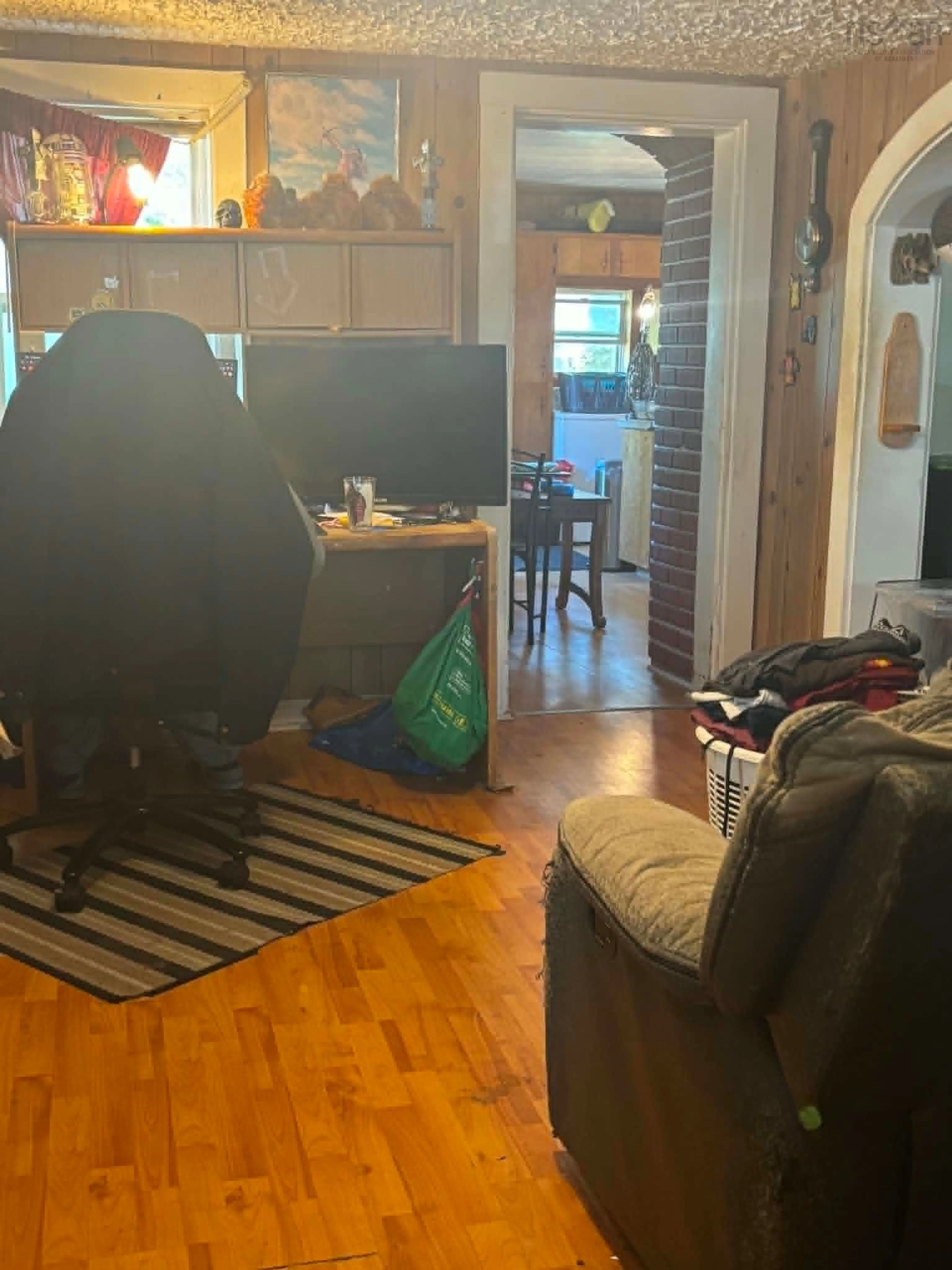 A pic of a room for 33 Parade St, Yarmouth Nova Scotia B5A 1E3