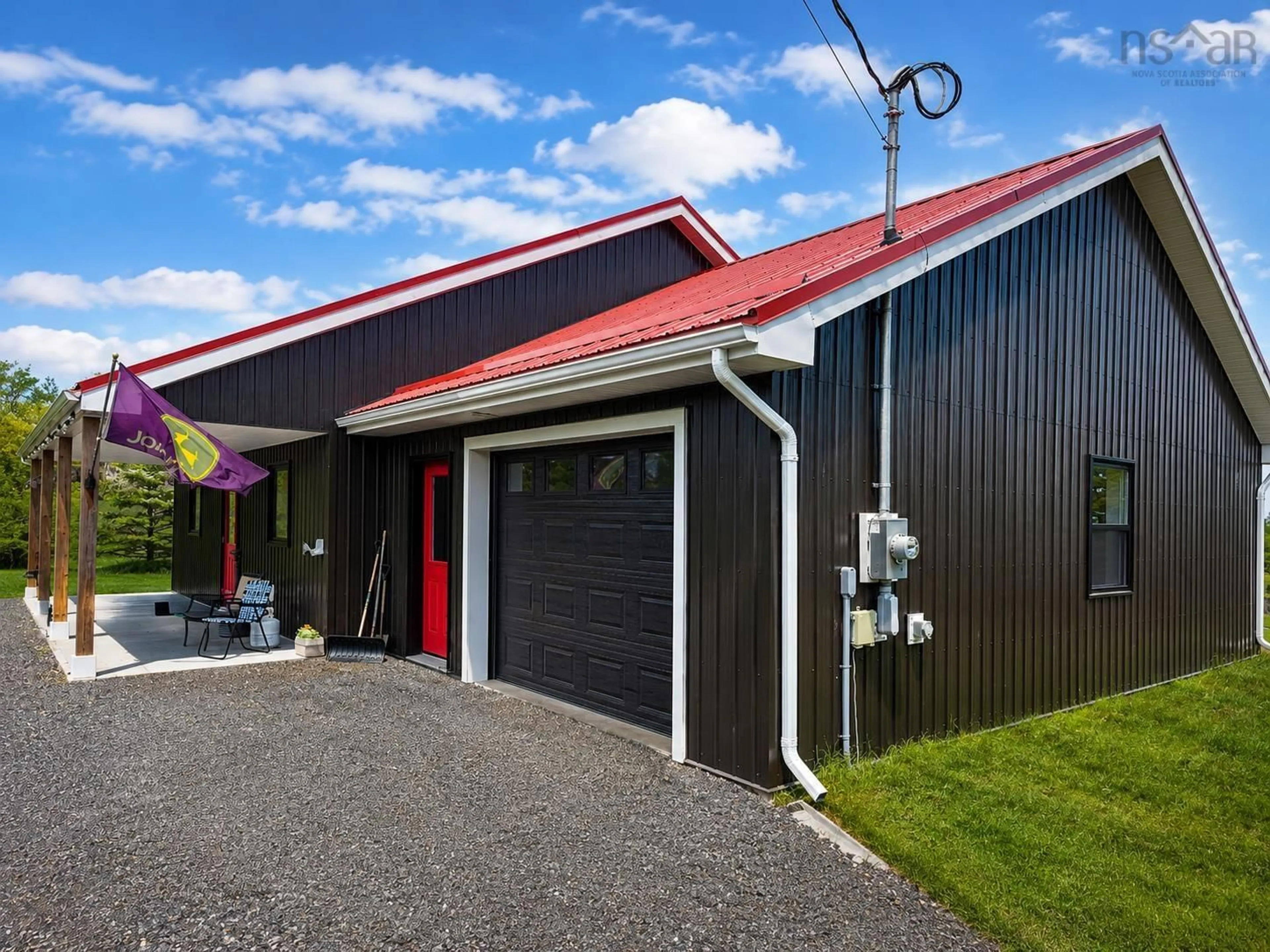 Indoor garage for 1874 Brow Of Mountain Rd, Viewmount Nova Scotia B0P 1E0