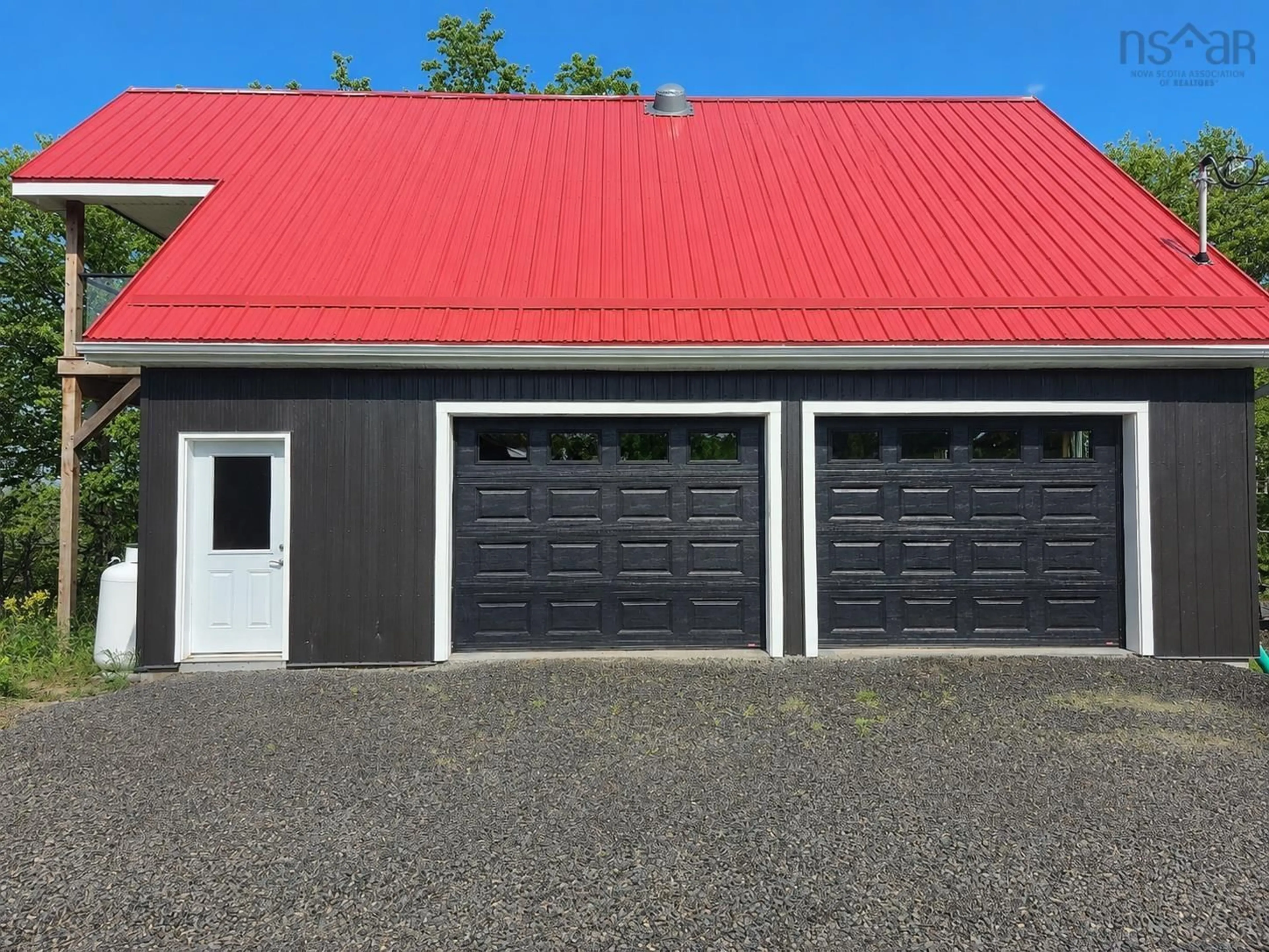 Indoor garage for 1874 Brow Of Mountain Rd, Viewmount Nova Scotia B0P 1E0