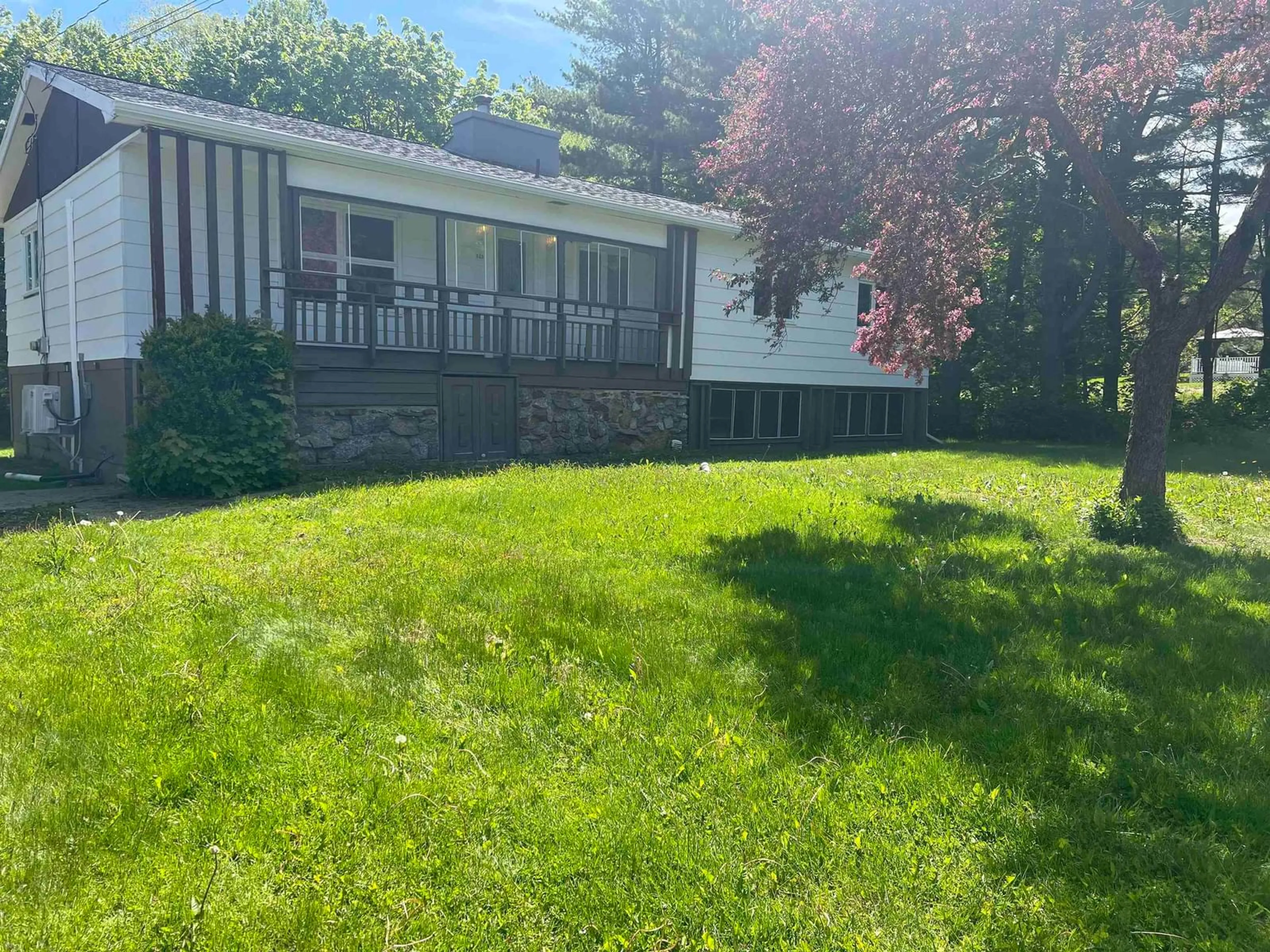 A pic from outside/outdoor area/front of a property/back of a property/a pic from drone, mountain view for 160 Brown St, Berwick Nova Scotia B0P 1E0