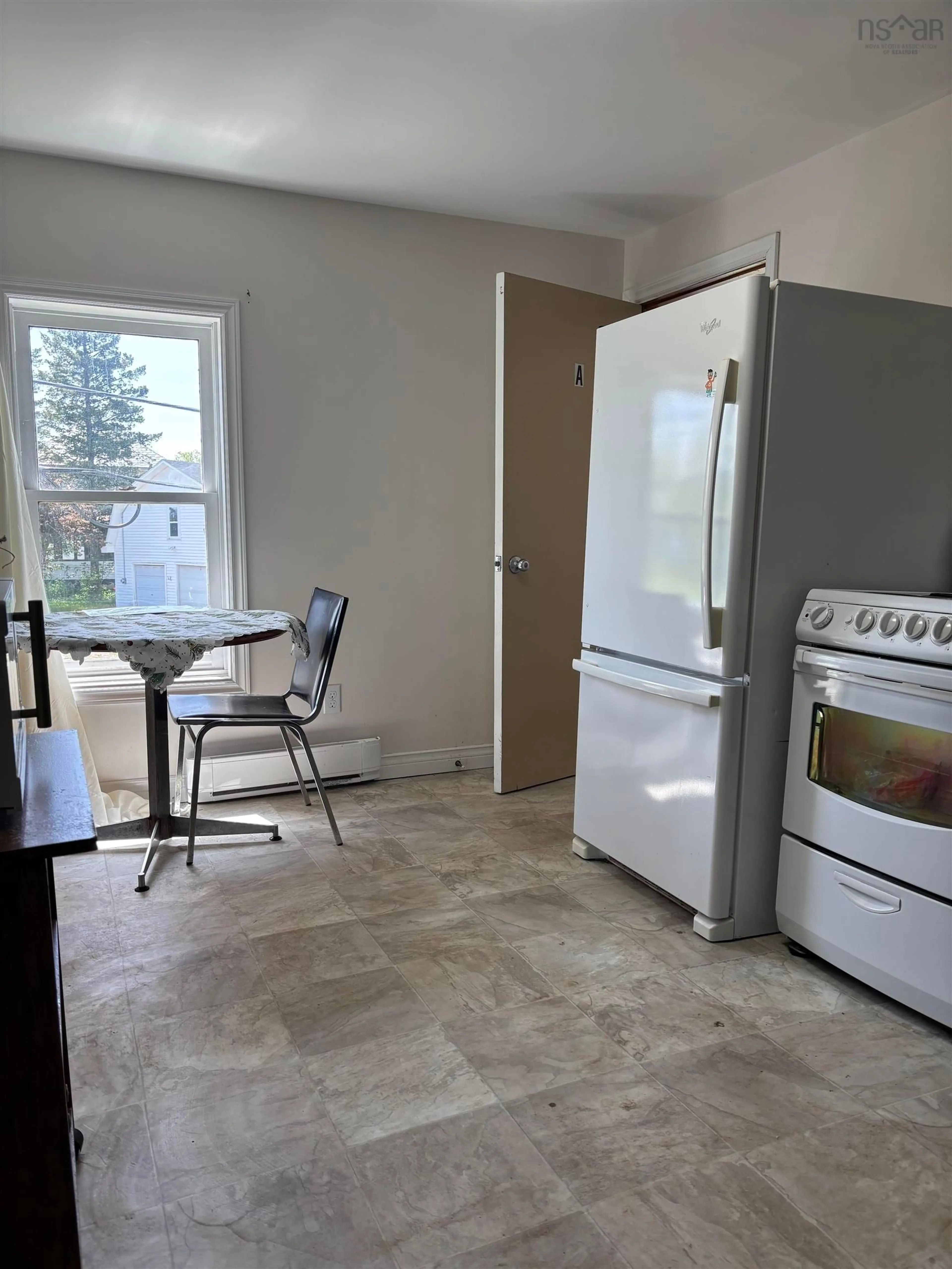 A pic of a room for 45 Mechanic St, Springhill Nova Scotia B0M 1X0