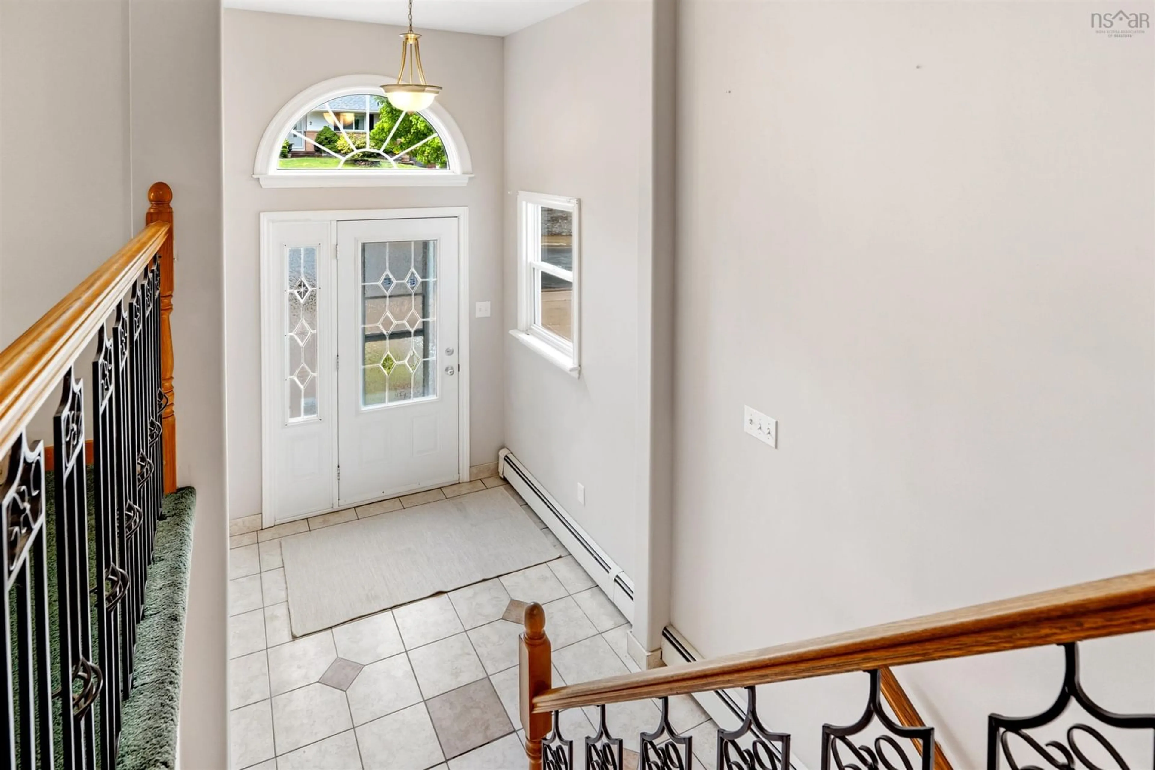 Indoor foyer for 1 Wren St, Halifax Nova Scotia B3M 2R1