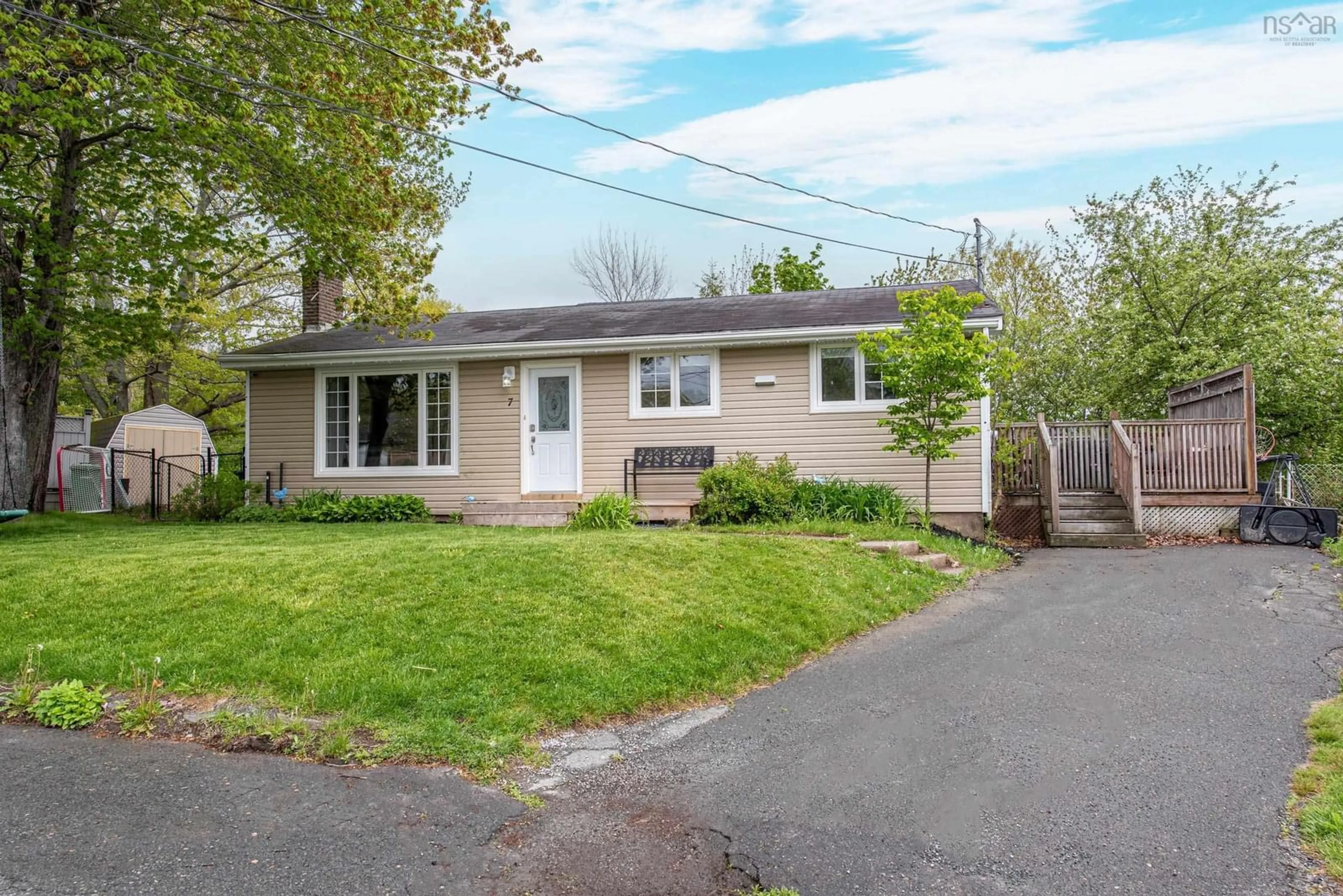 Home with vinyl exterior material, street for 7 Karen Crt, Dartmouth Nova Scotia B2X 2K1
