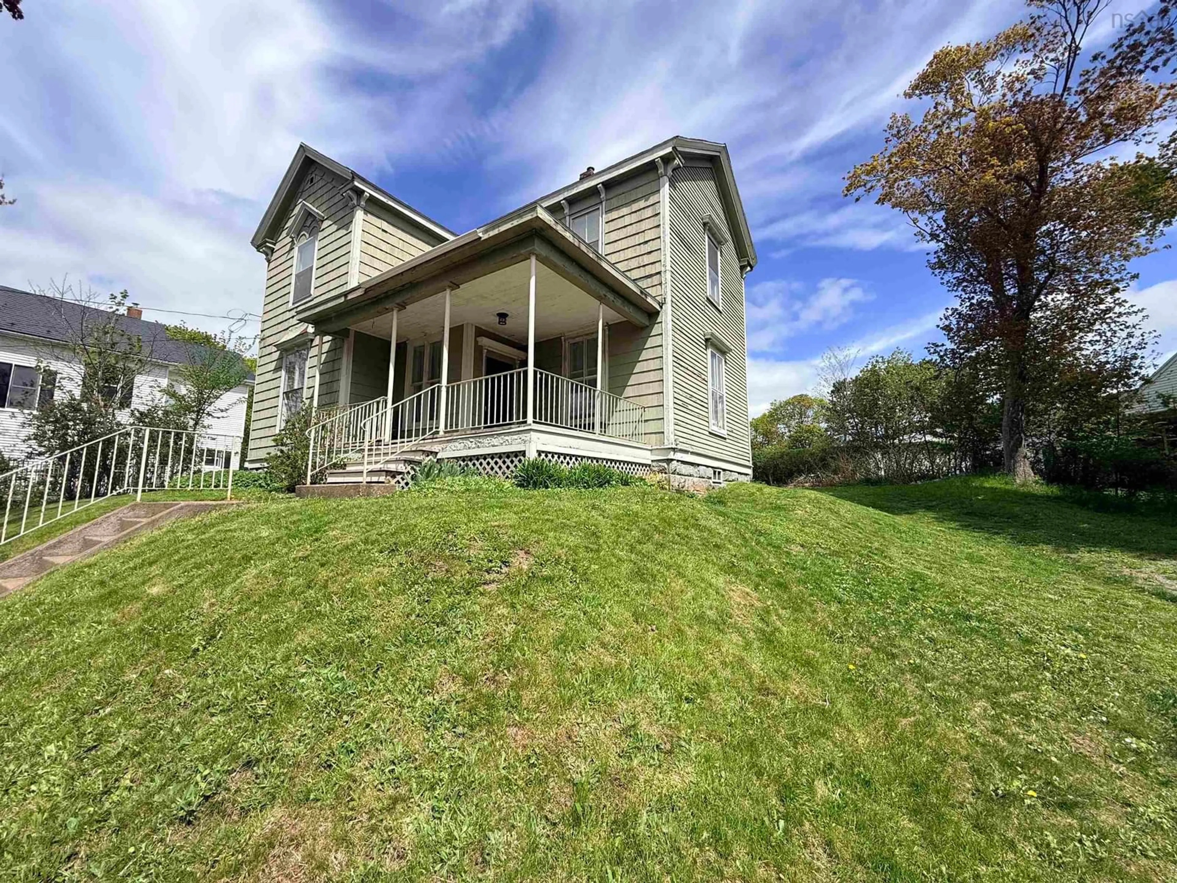 A pic from outside/outdoor area/front of a property/back of a property/a pic from drone, building for 242 Fraser St, New Glasgow Nova Scotia B2H 4J3