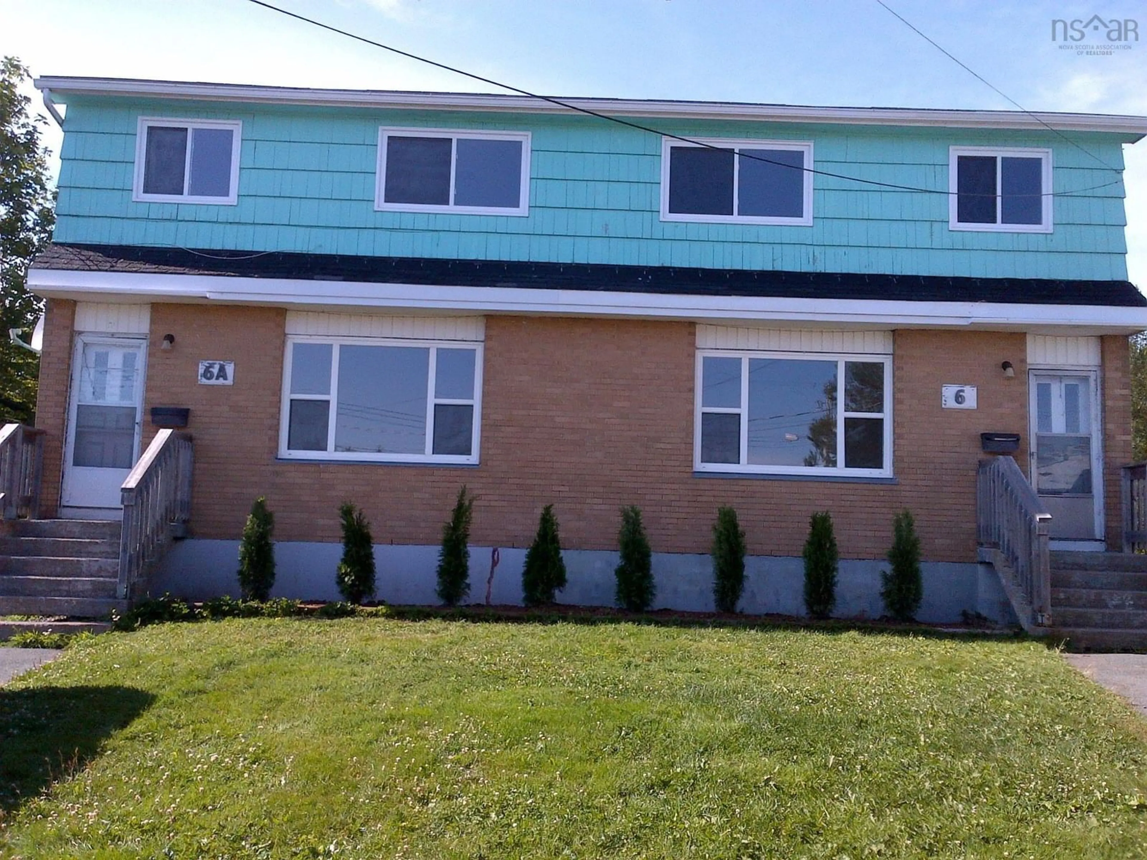 Home with vinyl exterior material, street for 6 Wilbur Crt, Dartmouth Nova Scotia B2W 2J5