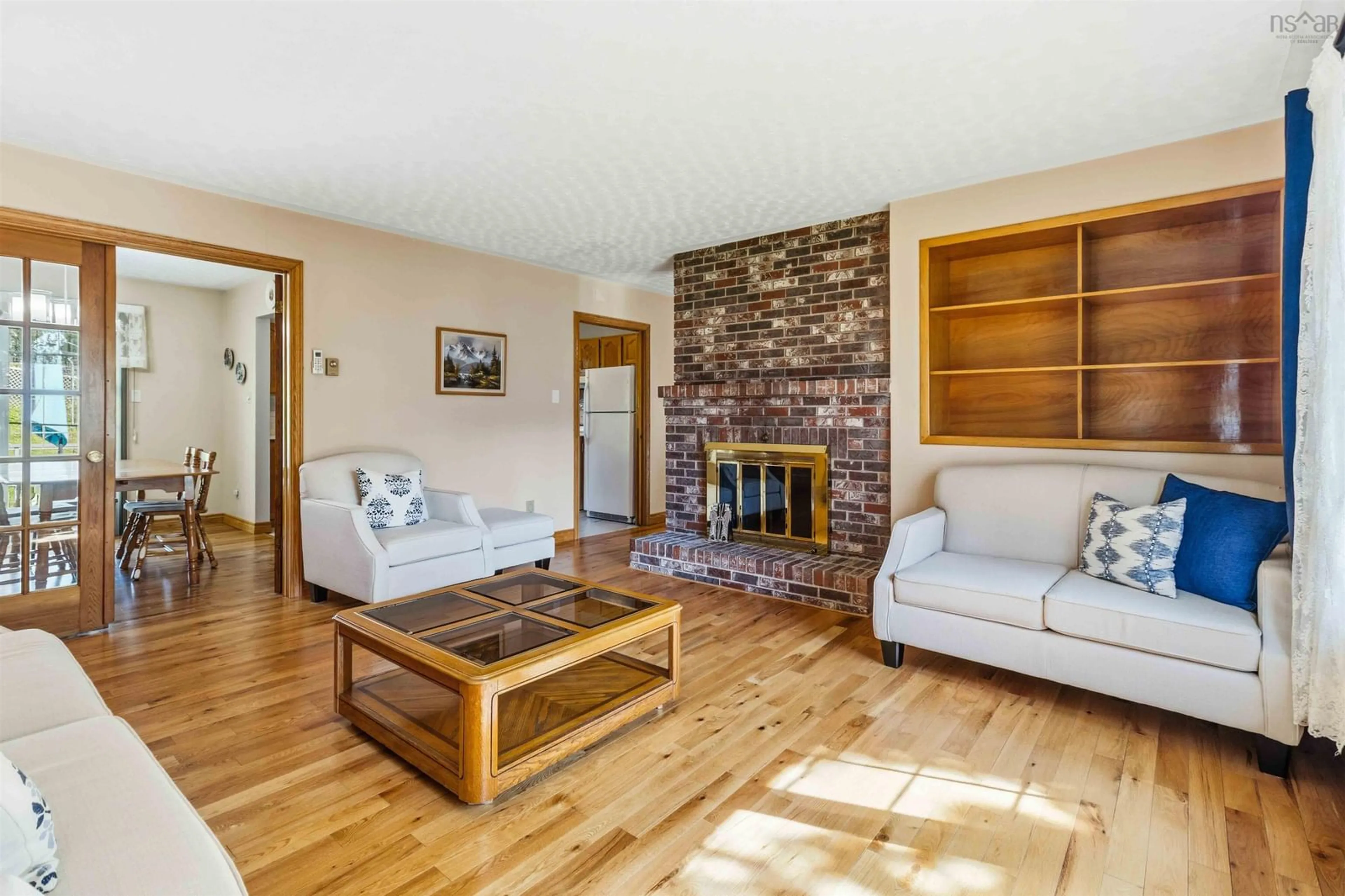 Living room with furniture, wood/laminate floor for 41 Churchill Downs Cir, Lower Sackville Nova Scotia B4E 2J3