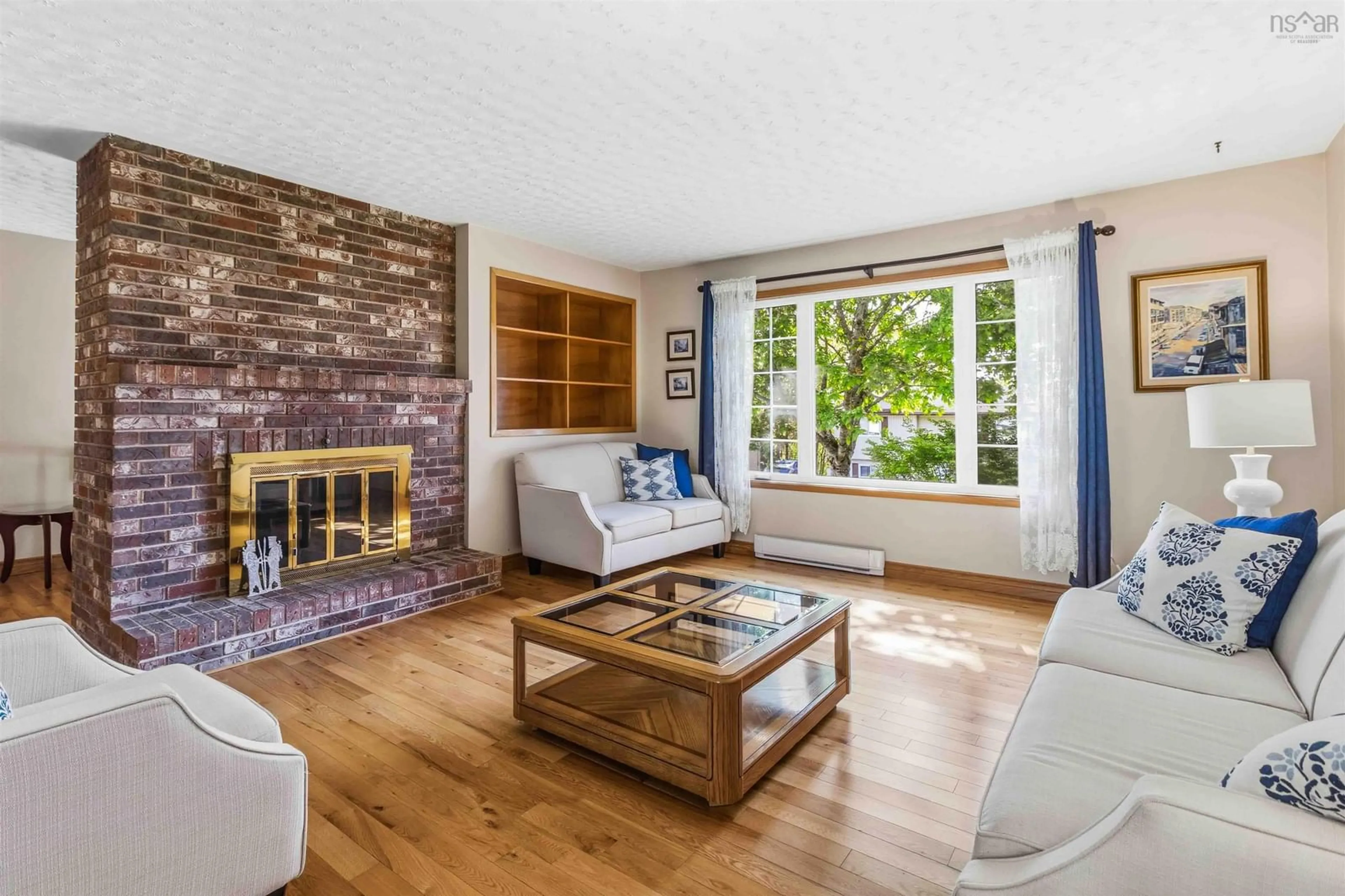Living room with furniture, wood/laminate floor for 41 Churchill Downs Cir, Lower Sackville Nova Scotia B4E 2J3