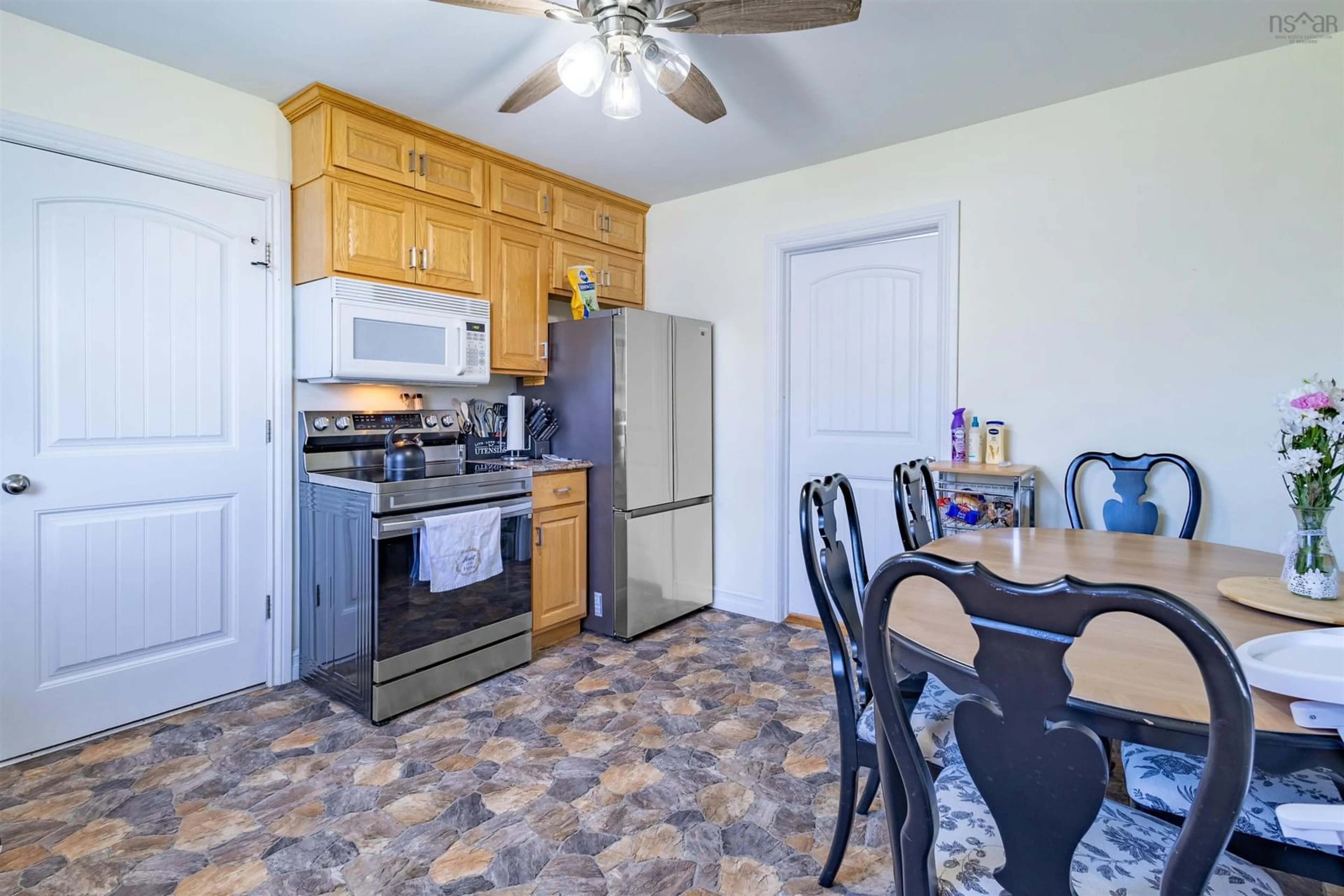 Standard kitchen, ceramic/tile floor for 24 Highland Street   B1a 2t5 St, Glace Bay Nova Scotia B1A 2T5