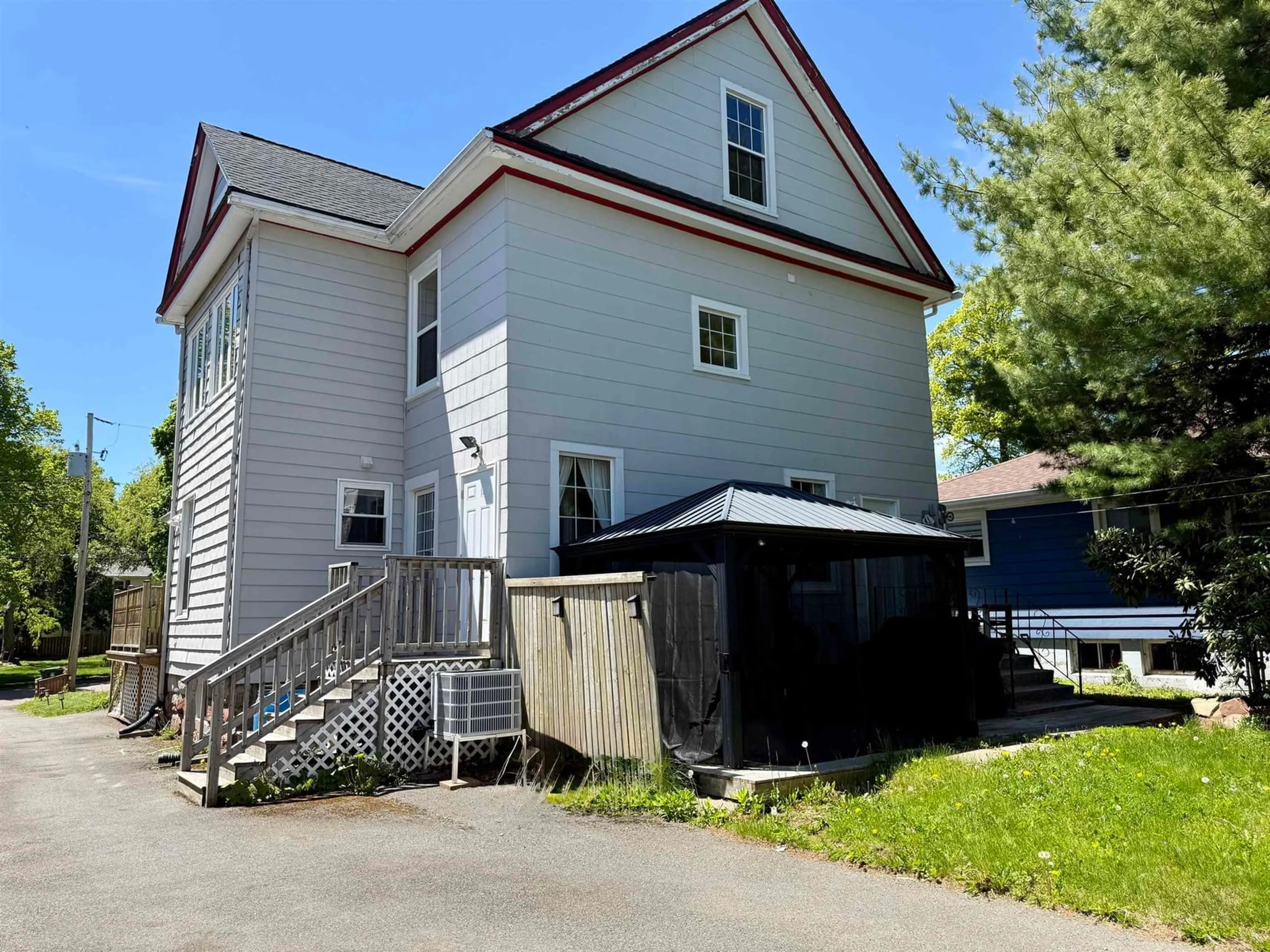 A pic from outside/outdoor area/front of a property/back of a property/a pic from drone, street for 52 Rupert St, Amherst Nova Scotia B4H 3R6