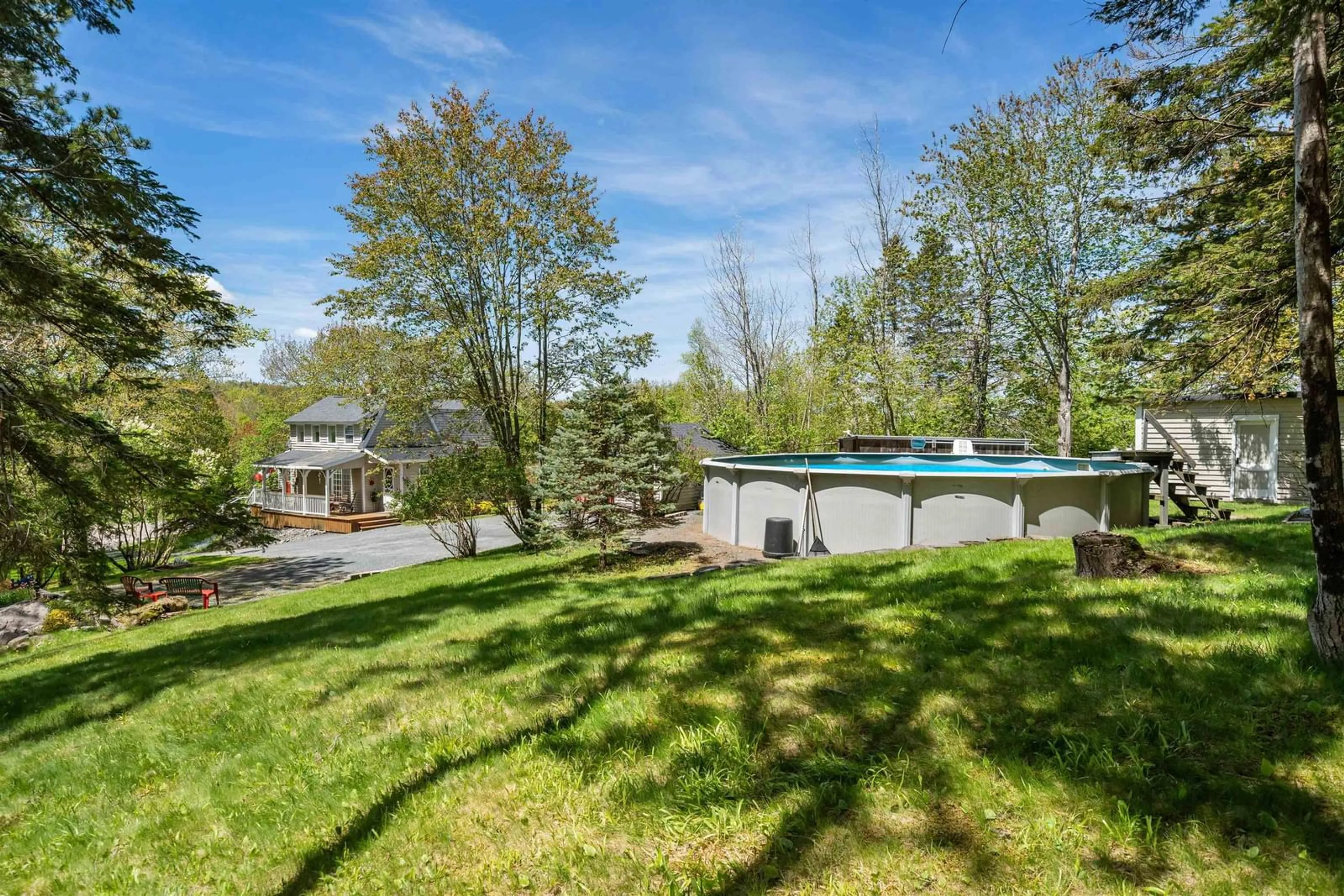 A pic from outside/outdoor area/front of a property/back of a property/a pic from drone, water/lake/river/ocean view for 635 Willow St St, Truro Nova Scotia B2N 5H2