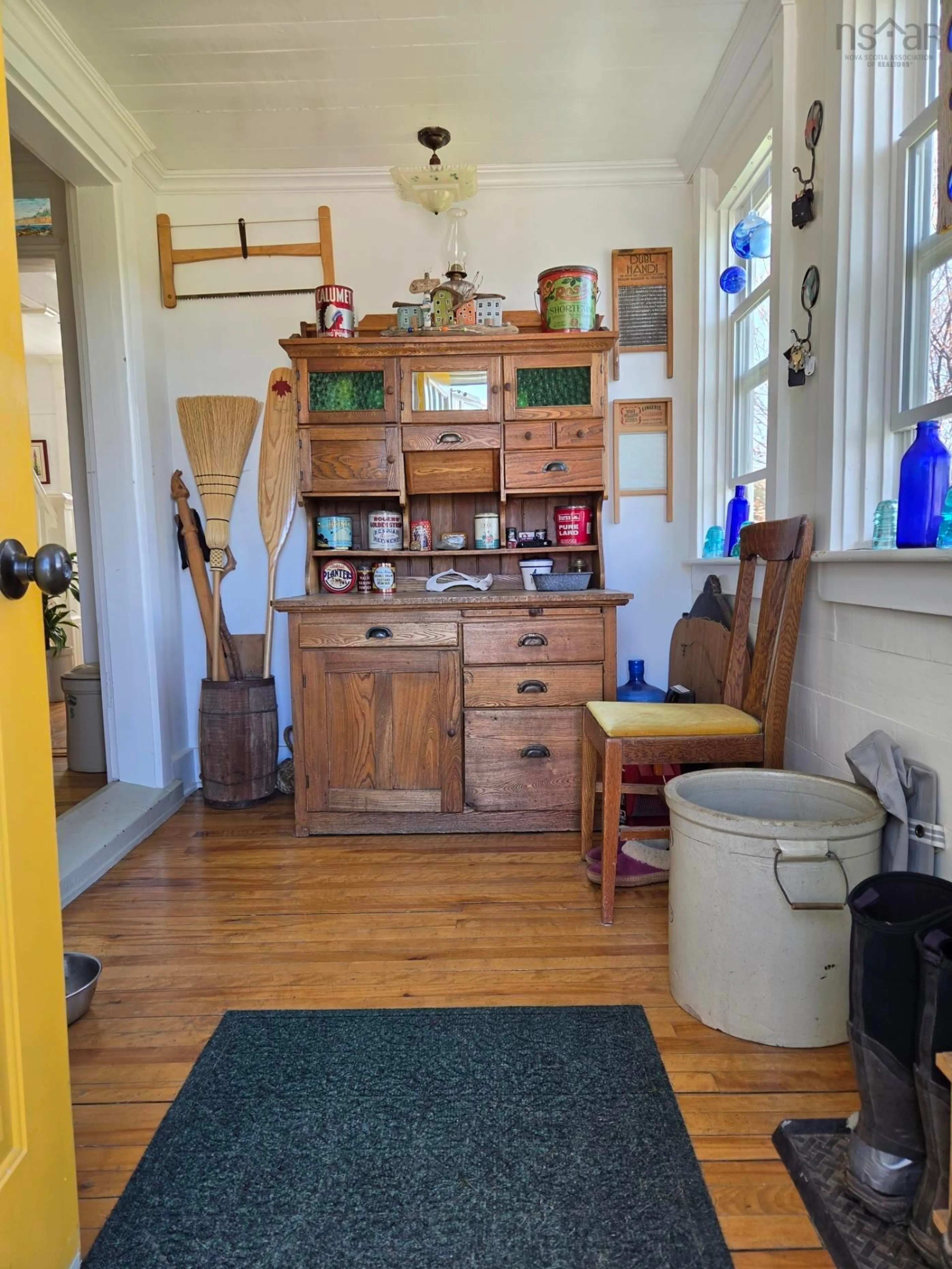 Indoor entryway for 36 Carr Rd, Guysborough County Nova Scotia B0E 2G0