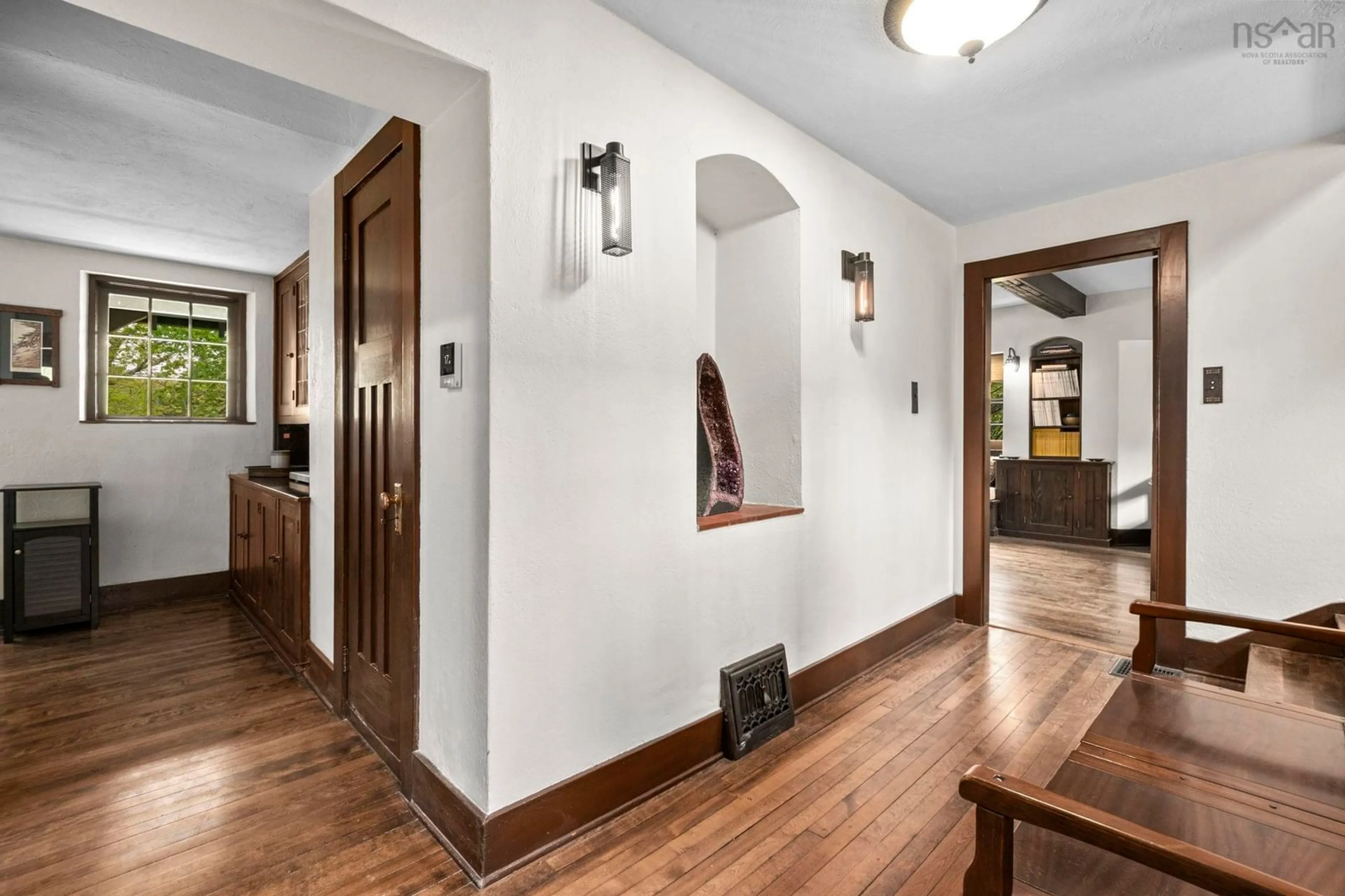 Indoor entryway for 23 Golf Links Rd, Bedford Nova Scotia B4A 2J1