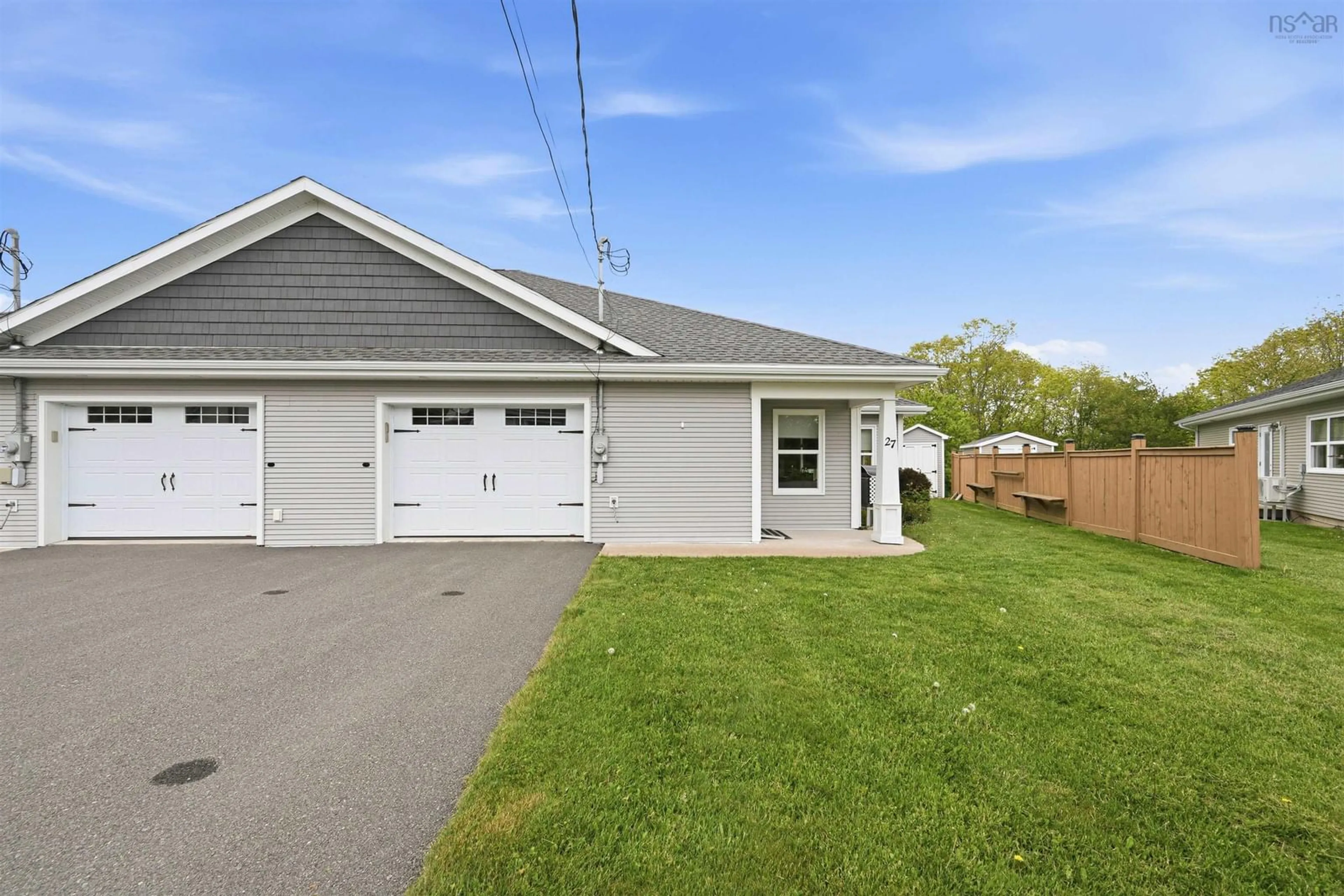 Home with vinyl exterior material, street for 27 Mariner Dr, Hantsport Nova Scotia B0P 1P0