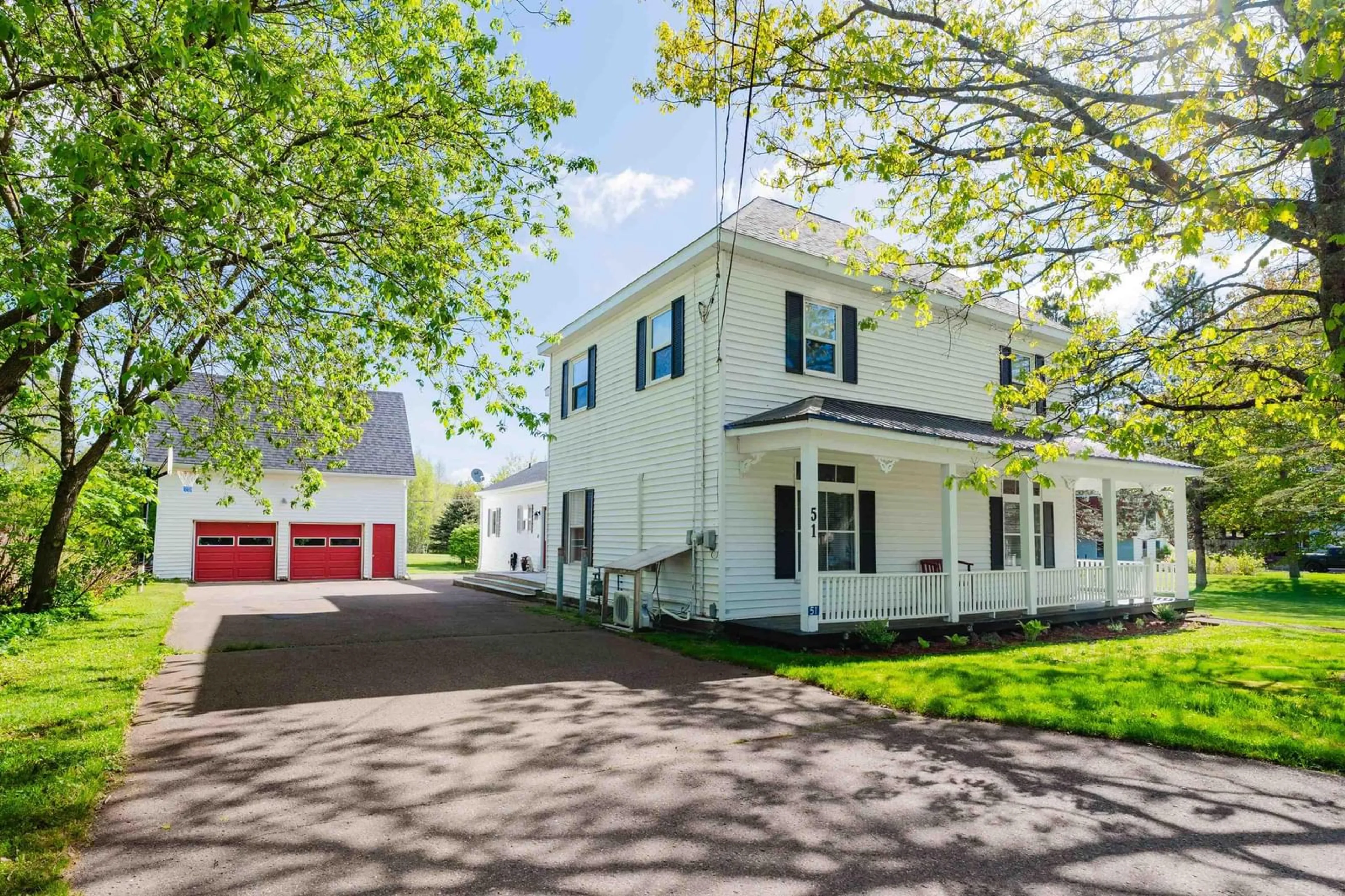 Home with vinyl exterior material, street for 51 James St, Oxford Nova Scotia B0M 1P0